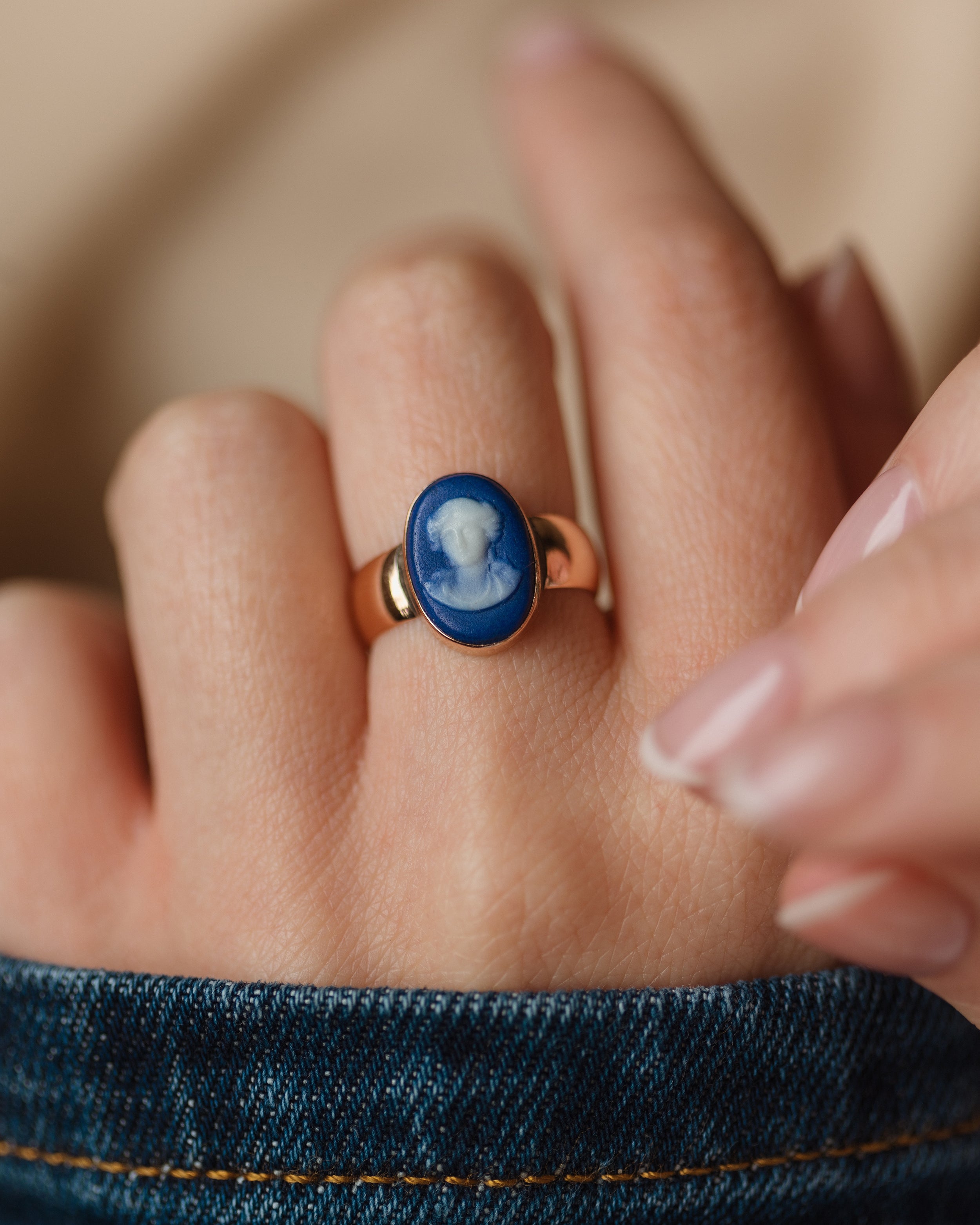 Image of Berthilde 1908 Antique 9ct Gold Wedgwood Cameo Ring