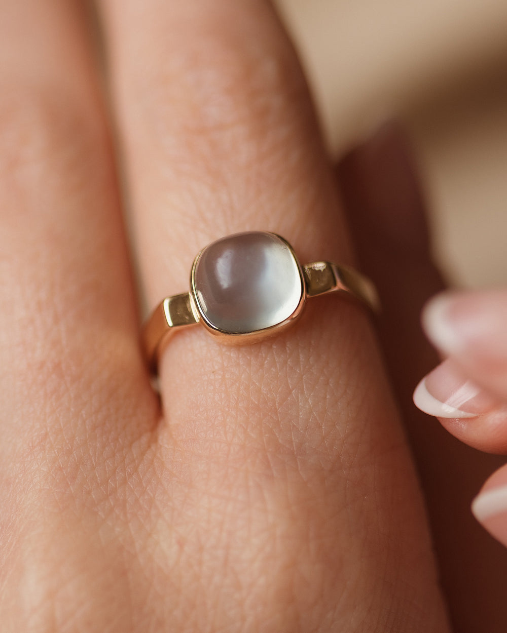 Nicolette 1984 Vintage 9ct Gold Moonstone Single Stone Ring