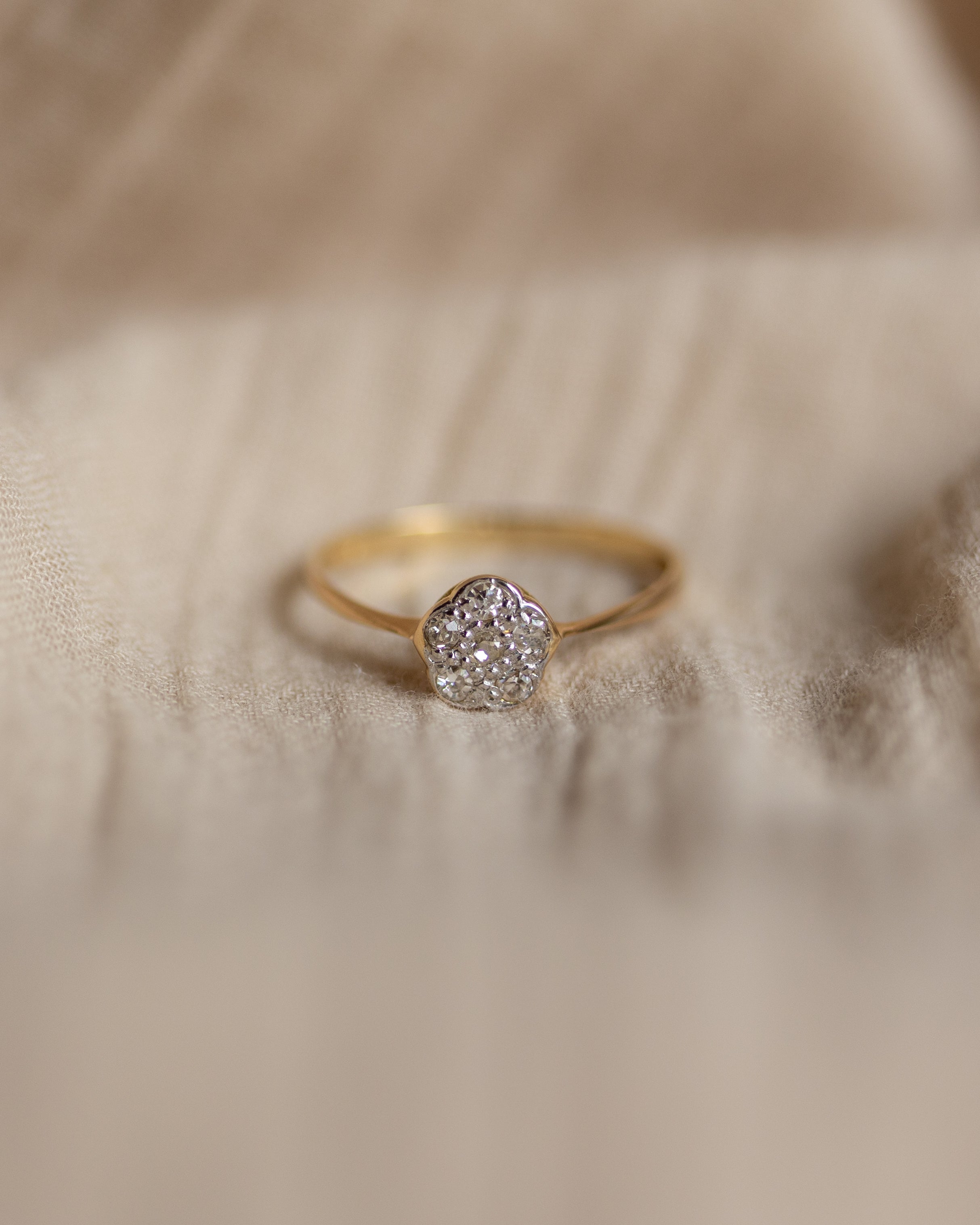 Valérie Vintage 18ct Gold Diamond Daisy Cluster Ring