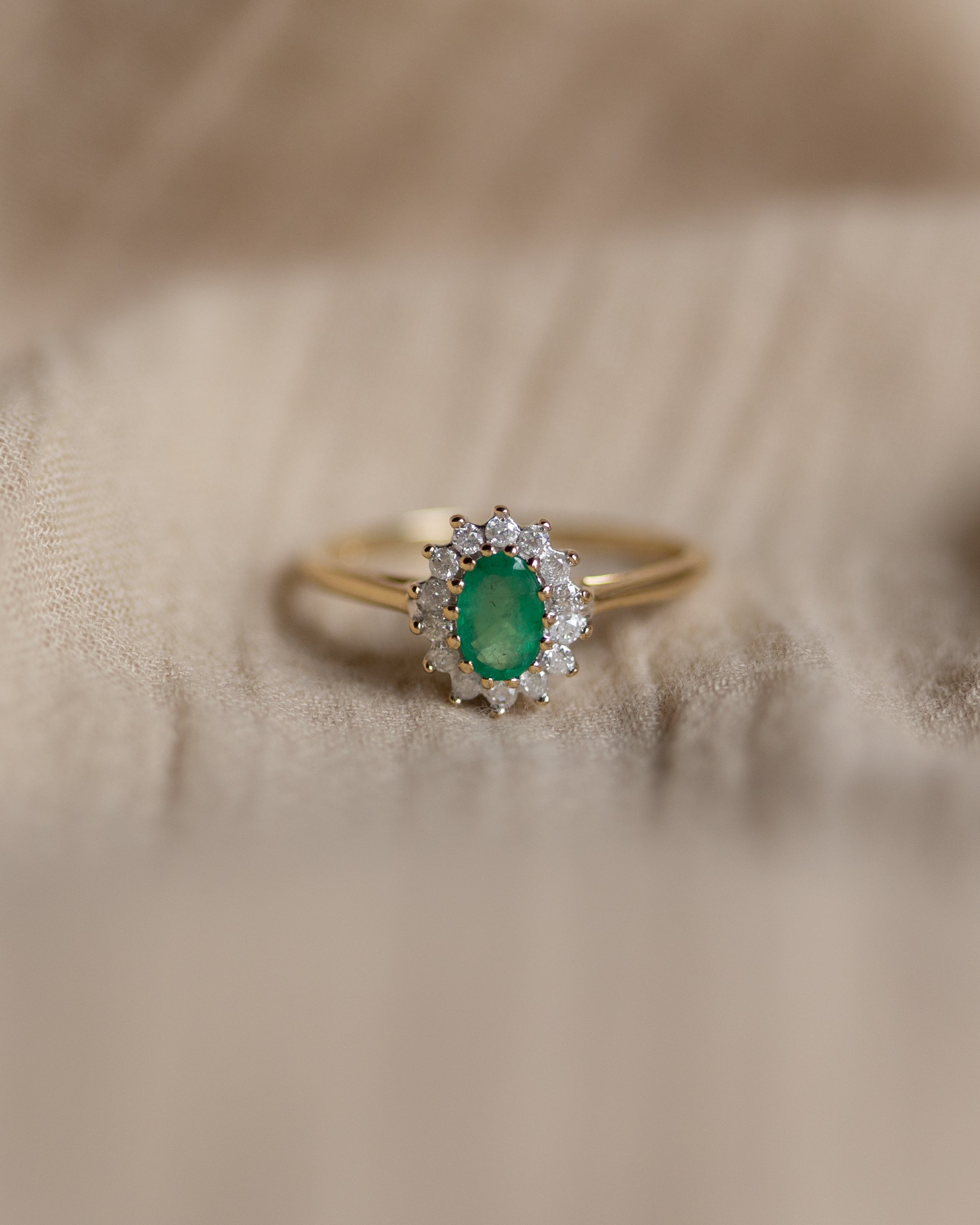 Marilis Vintage 9ct Gold Emerald & Diamond Cluster Ring
