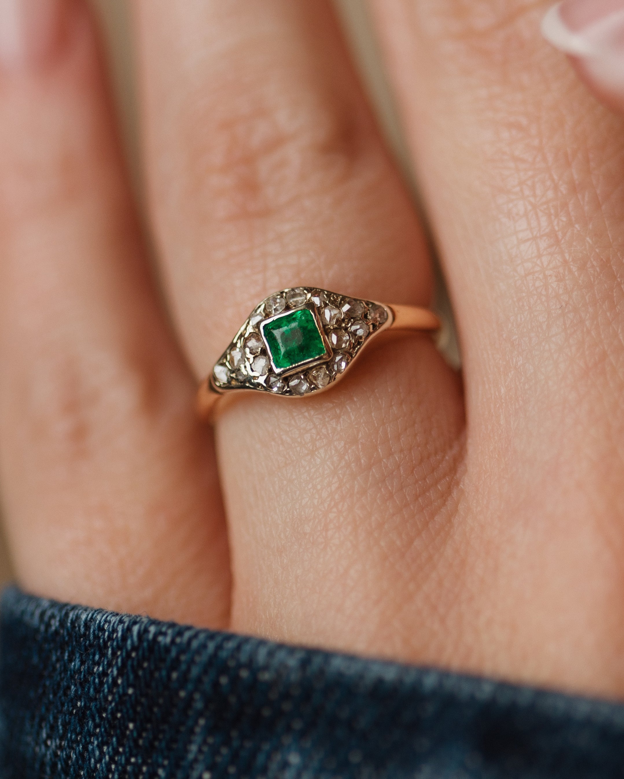Colette Antique 18ct Gold Emerald & Diamond Cluster Ring