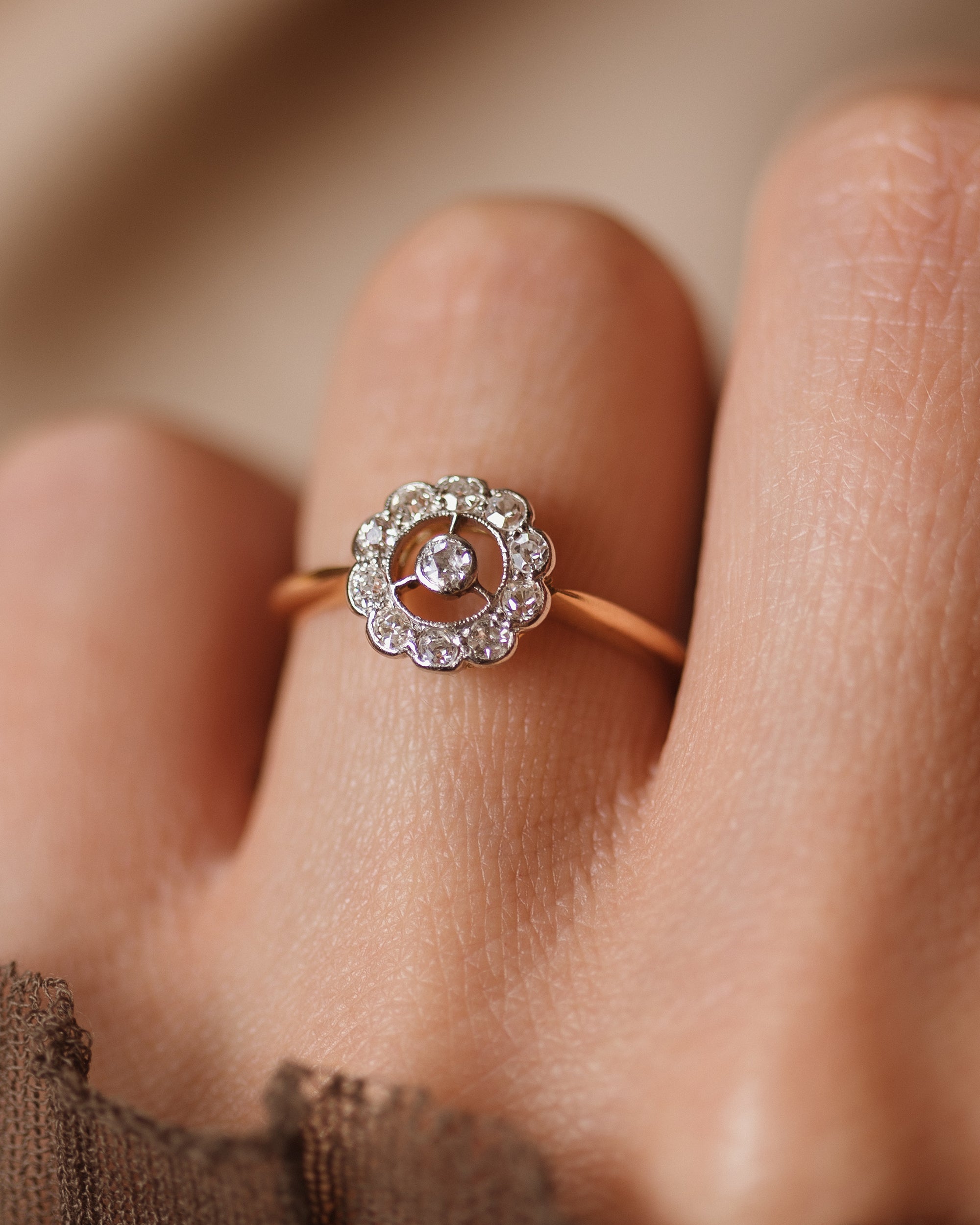 Anaïs Antique Art Deco 18ct Gold Diamond Cluster Ring