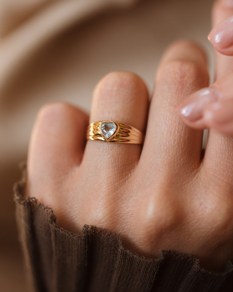 Matilde 1986 Vintage 9ct Gold Aquamarine Heart Ring