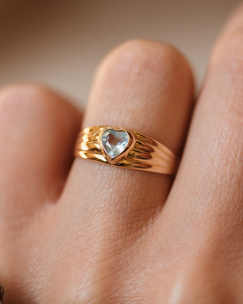 Matilde 1986 Vintage 9ct Gold Aquamarine Heart Ring