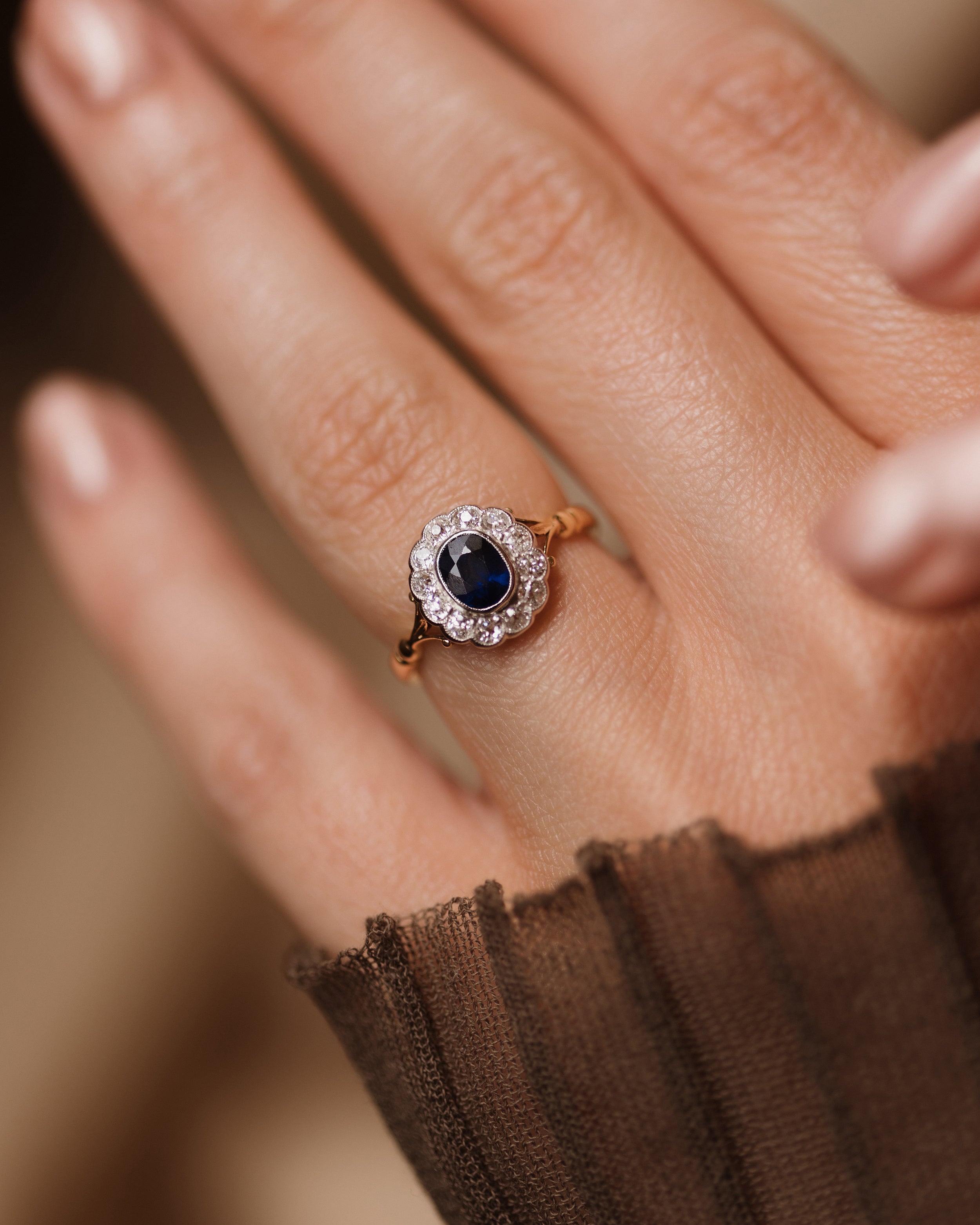Mariam Antique 18ct Gold Sapphire & Diamond Cluster Ring