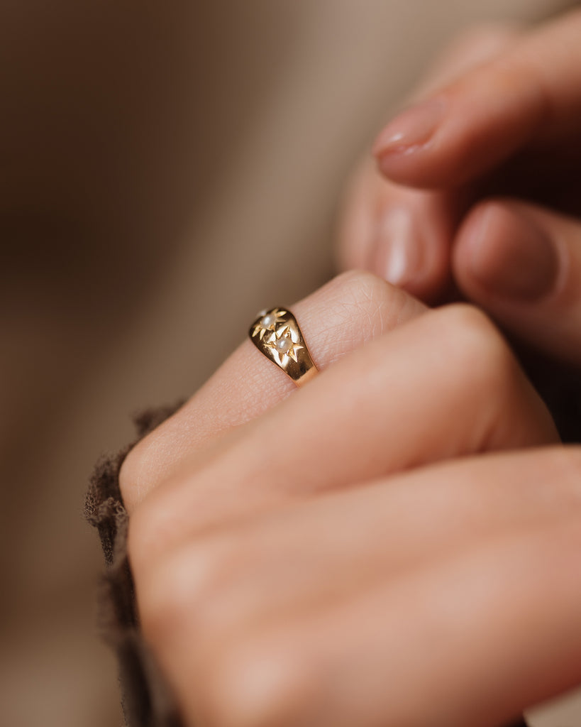 Narcissa Antique 18ct Gold Star Set Pearl Trilogy Ring