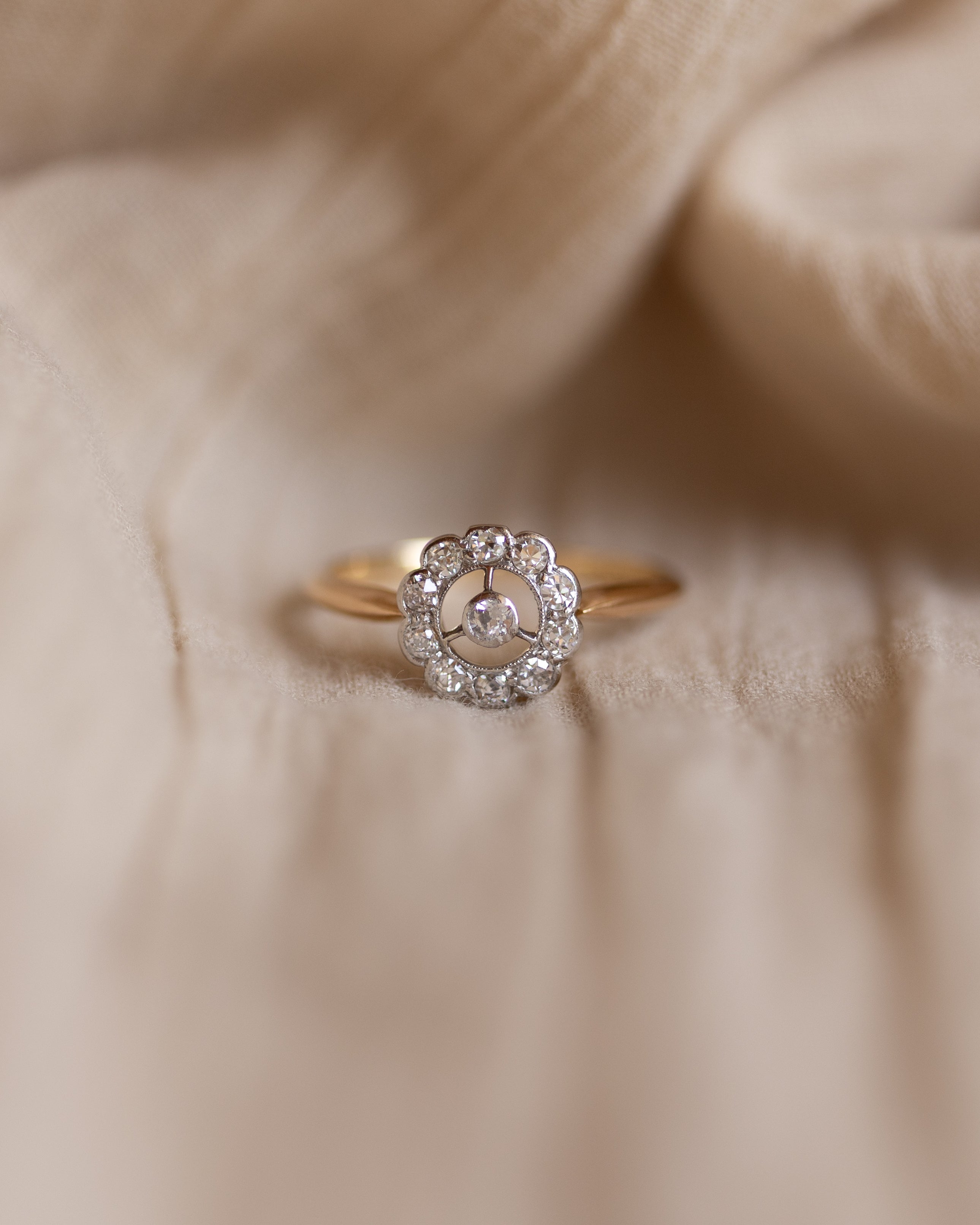 Image of Anaïs Antique Art Deco 18ct Gold Diamond Cluster Ring
