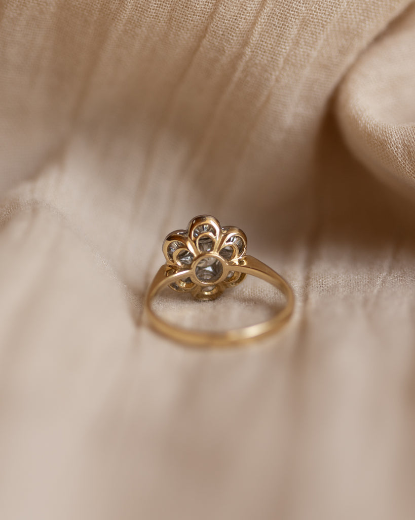Gardenia Vintage 18ct Gold Diamond Daisy Cluster Ring