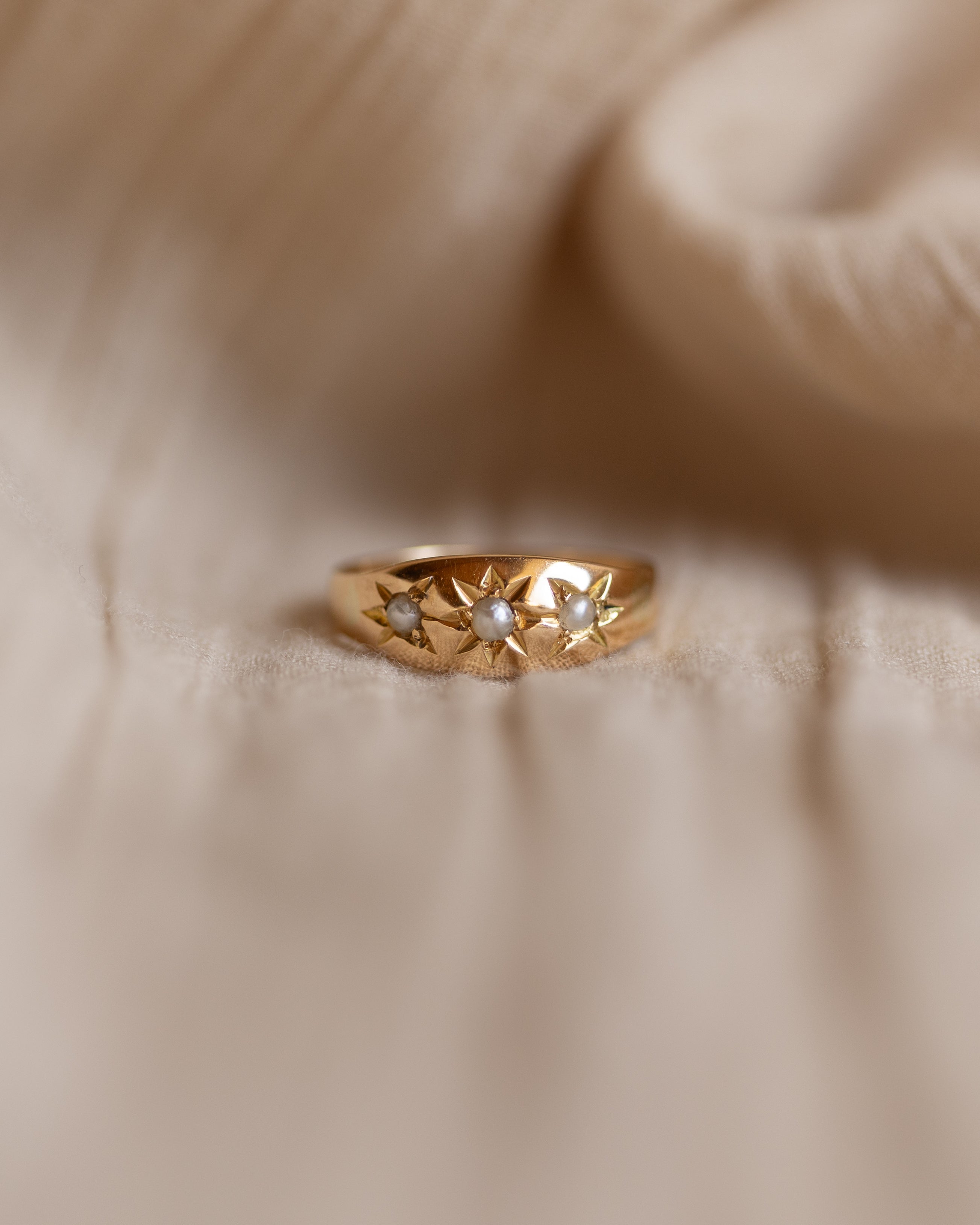 Narcissa Antique 18ct Gold Star Set Pearl Trilogy Ring