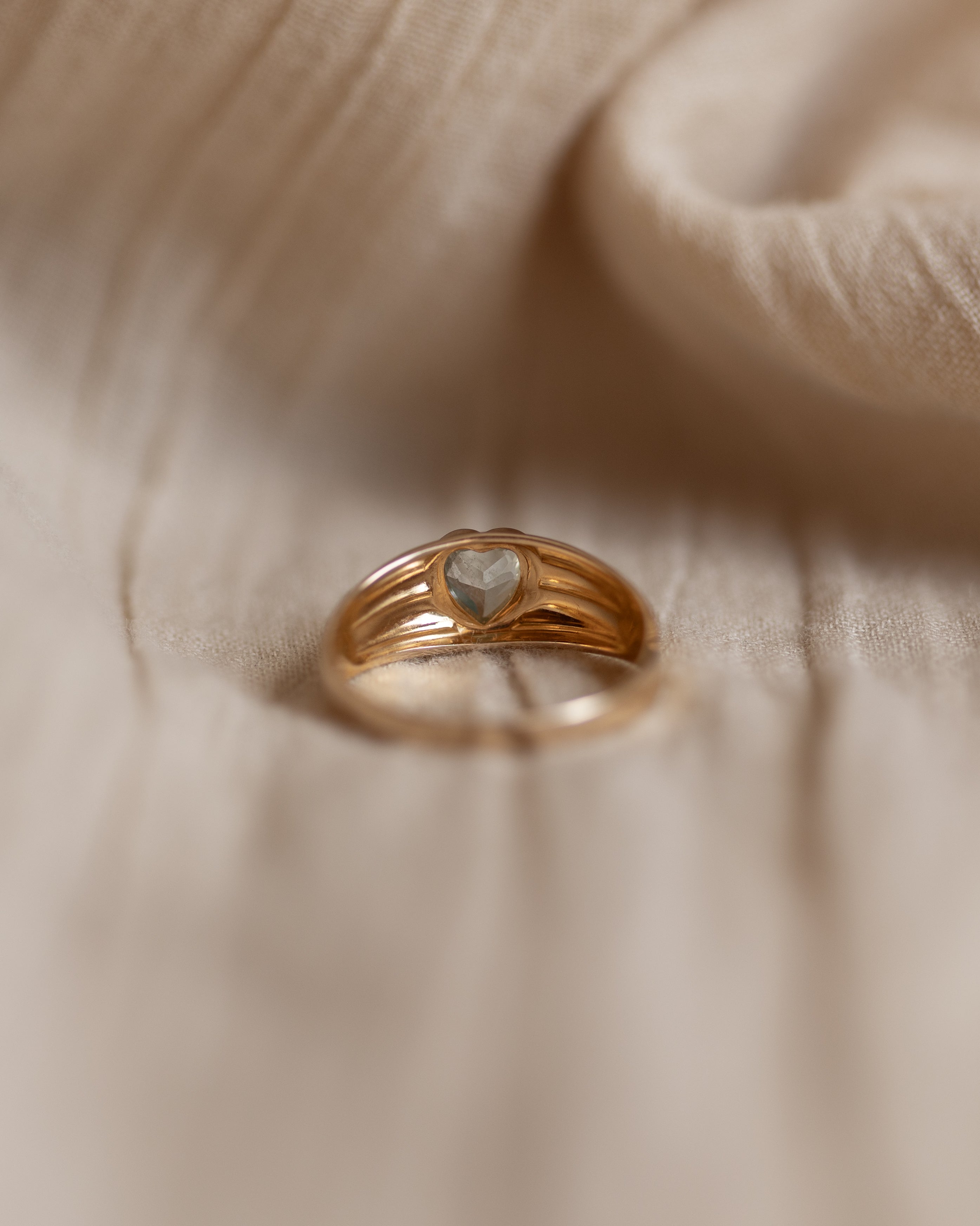 Matilde 1986 Vintage 9ct Gold Aquamarine Heart Ring