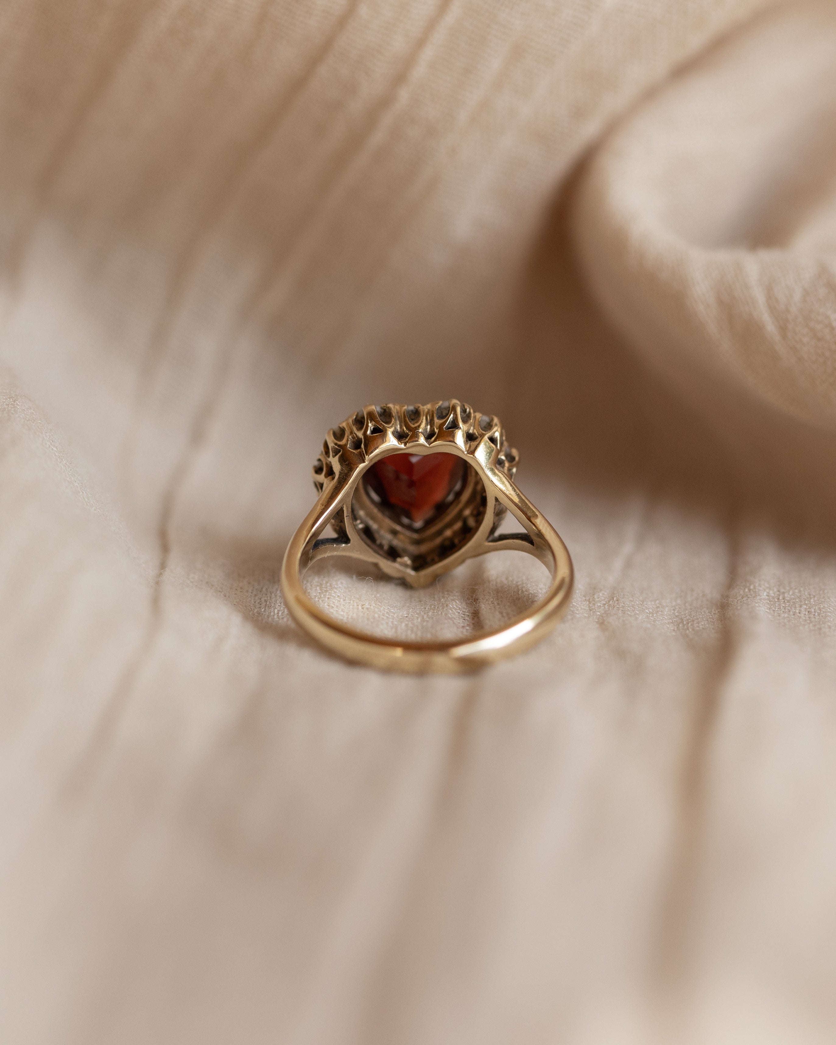 Emma 1959 Vintage 9ct Gold Garnet & Pearl Heart Cluster Ring