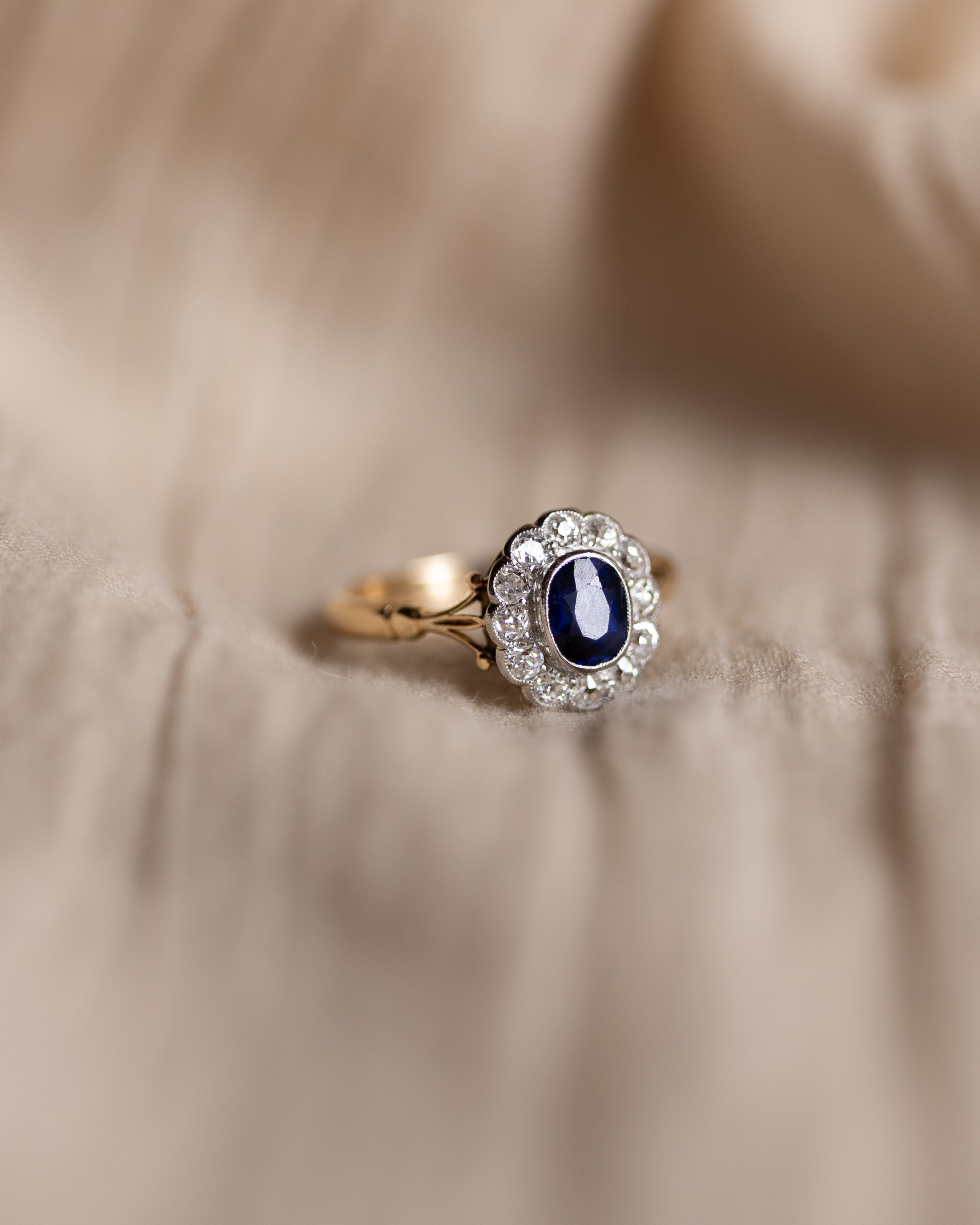 Mariam Antique 18ct Gold Sapphire & Diamond Cluster Ring