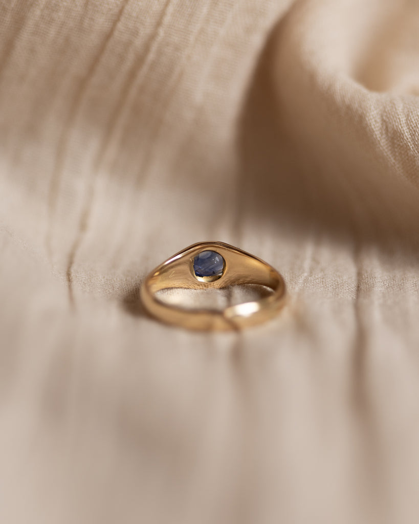 Patience 1921 Antique 18ct Gold Sapphire Single Stone Ring