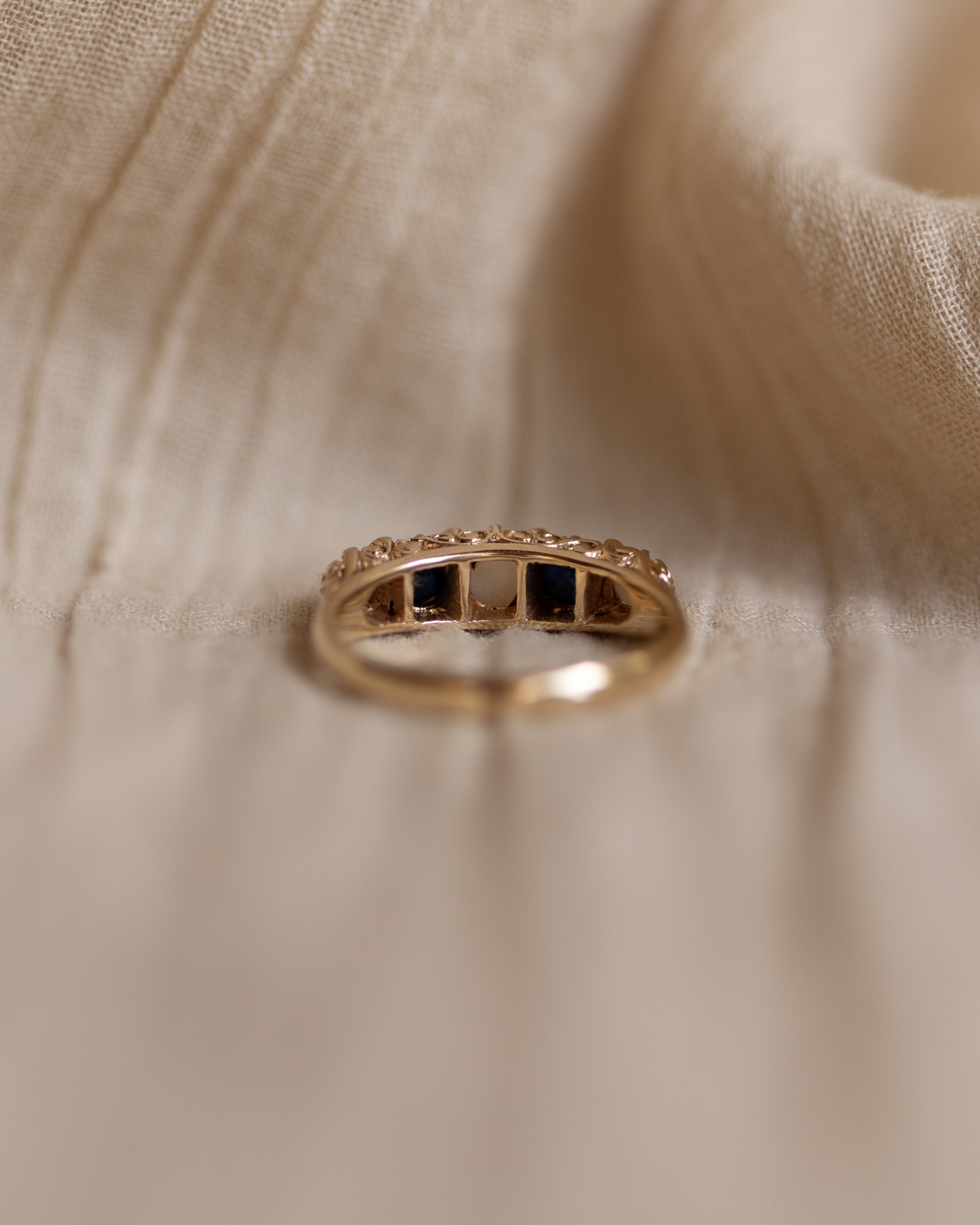 Inez 1977 Vintage 9ct Gold Opal & Sapphire Five Stone Ring