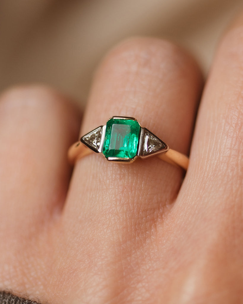 Rachelle Vintage 18ct Gold Emerald & Diamond Trilogy Ring