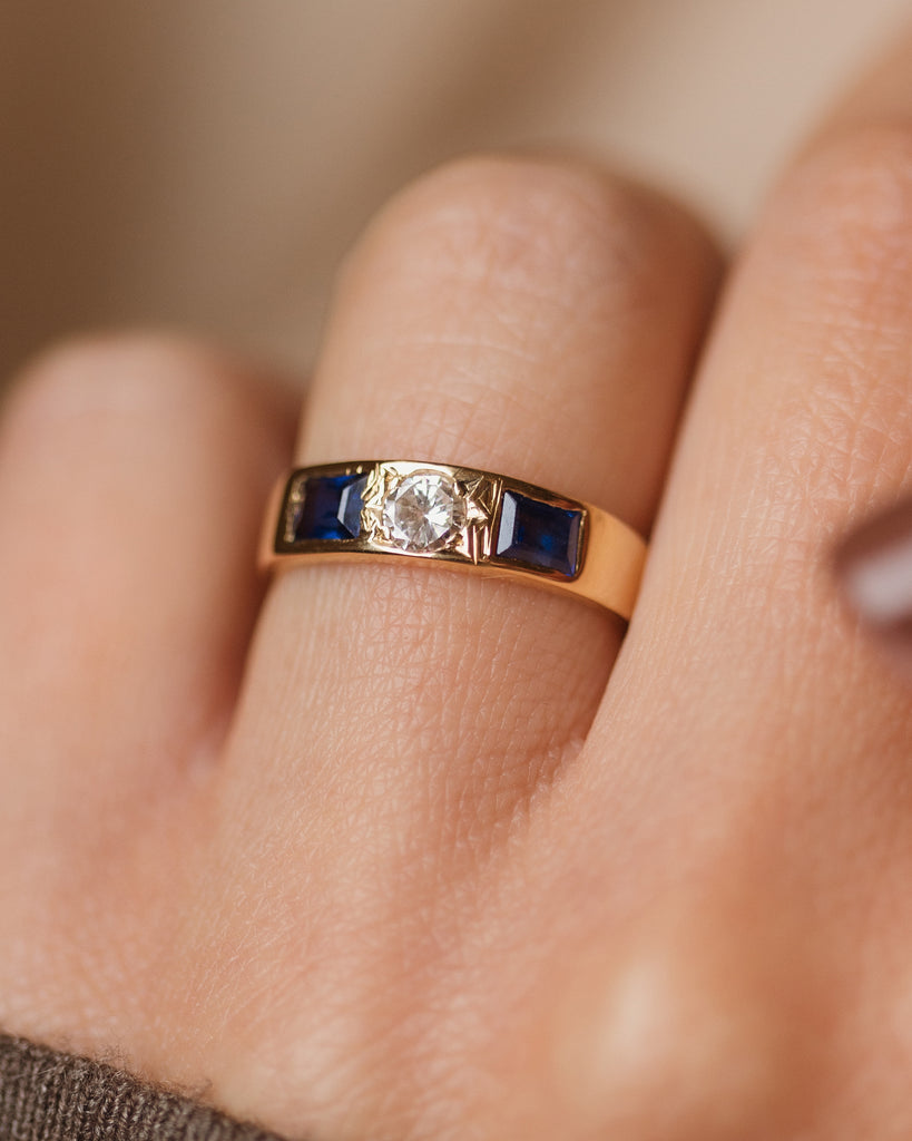 Vivian 1991 Vintage 18ct Gold Sapphire & Diamond Trilogy Ring