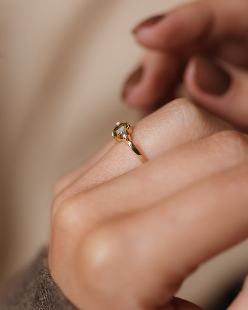 Madeline 1910 Antique 9ct Gold Peridot & Pearl Trilogy Ring