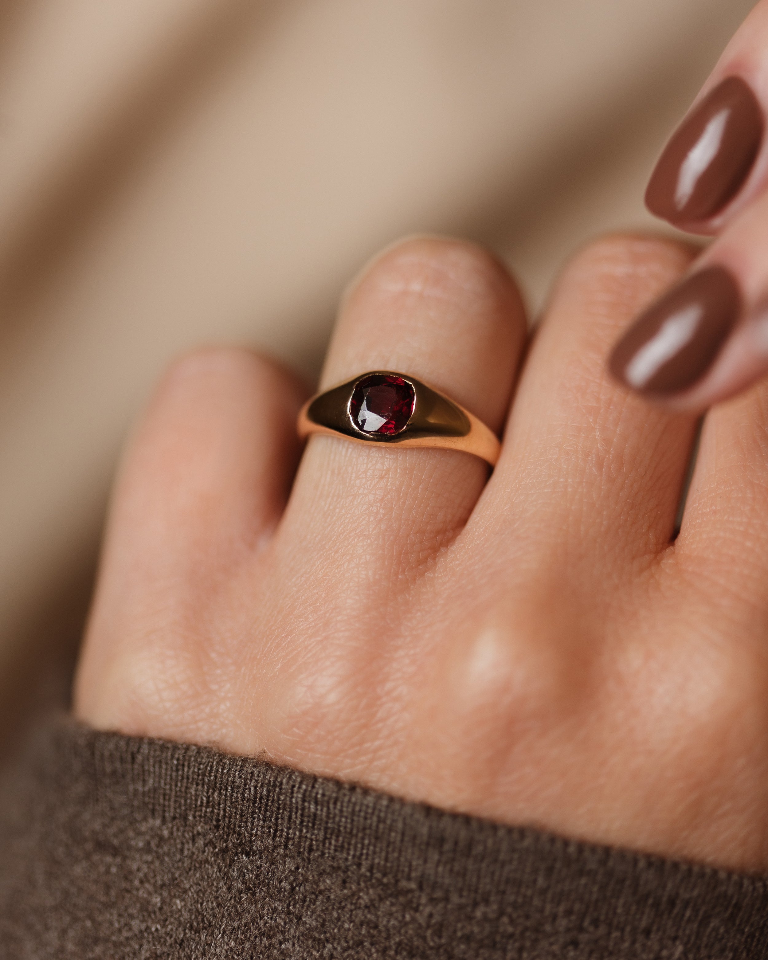 Isolde Antique 18ct Gold Garnet Single Stone Rubover Ring