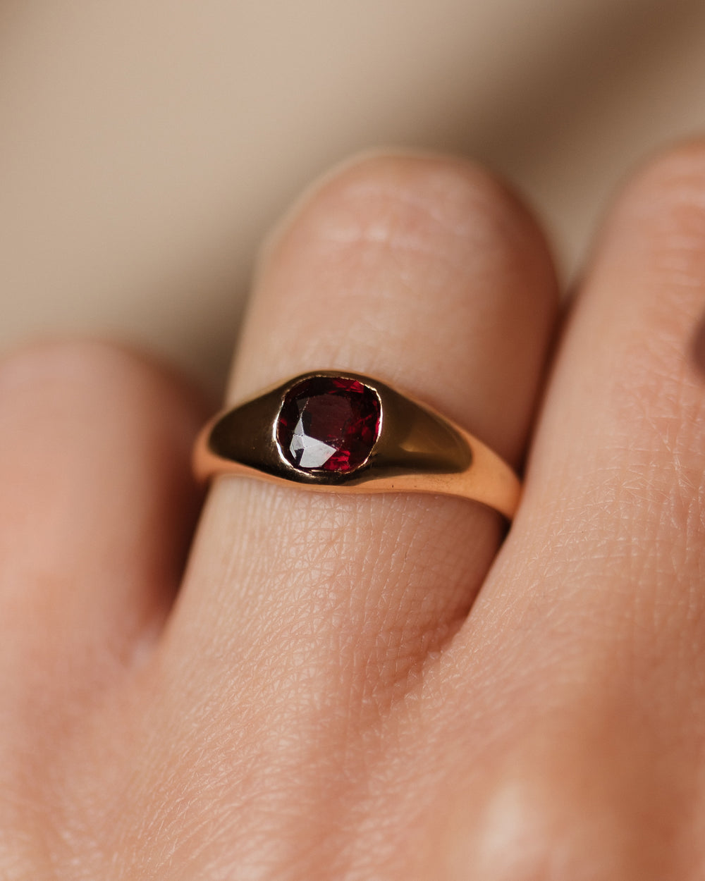 Isolde Antique 18ct Gold Garnet Single Stone Rubover Ring