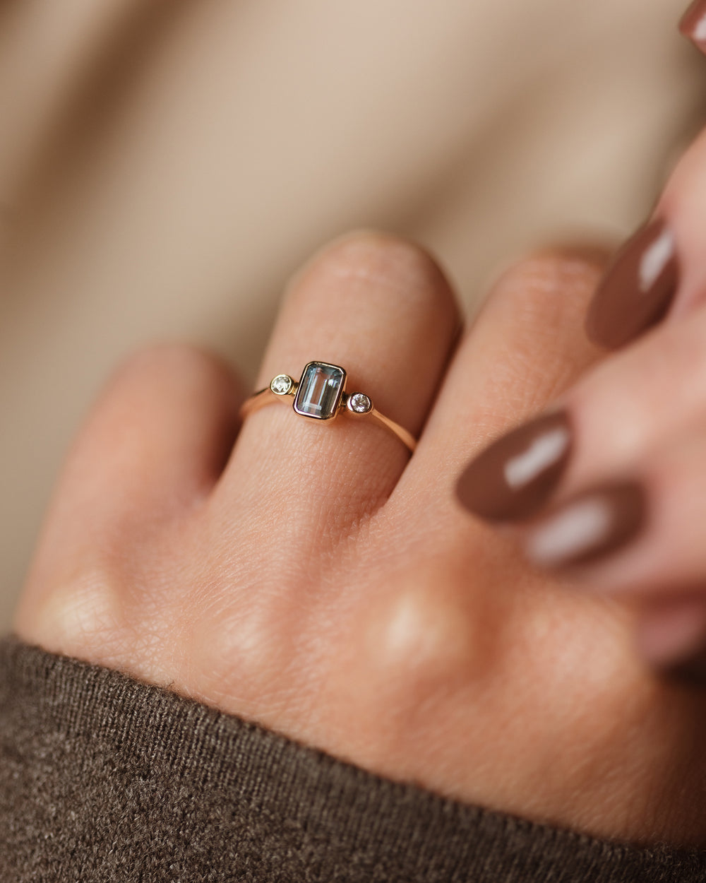 Gilda 1990 Vintage 9ct Gold Aquamarine & Diamond Trilogy Ring