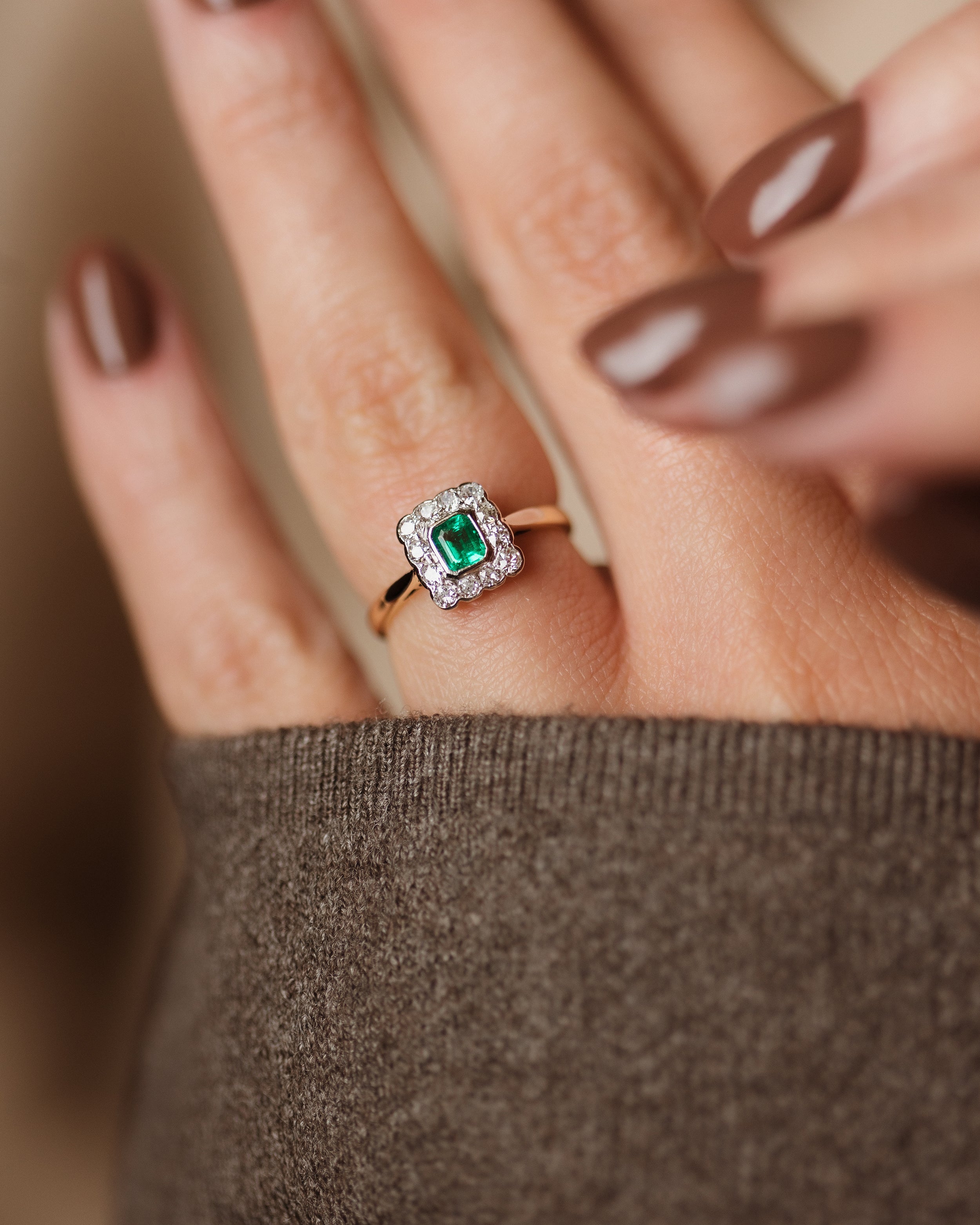 Image of Iris Antique Art Deco 18ct Gold Emerald & Diamond Cluster Ring
