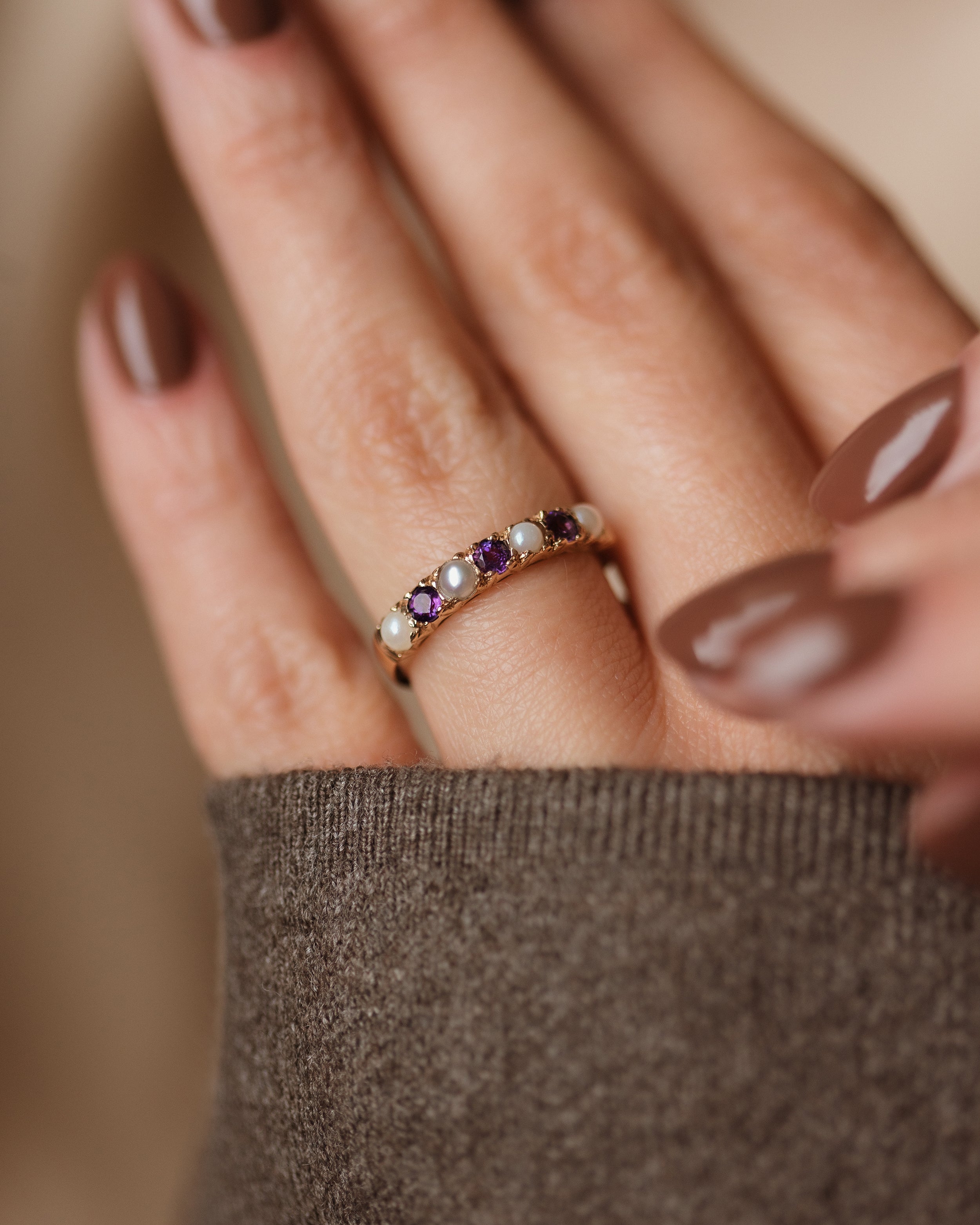 Image of Leontine 1978 Vintage 9ct Gold Amethyst & Pearl Half Eternity Ring