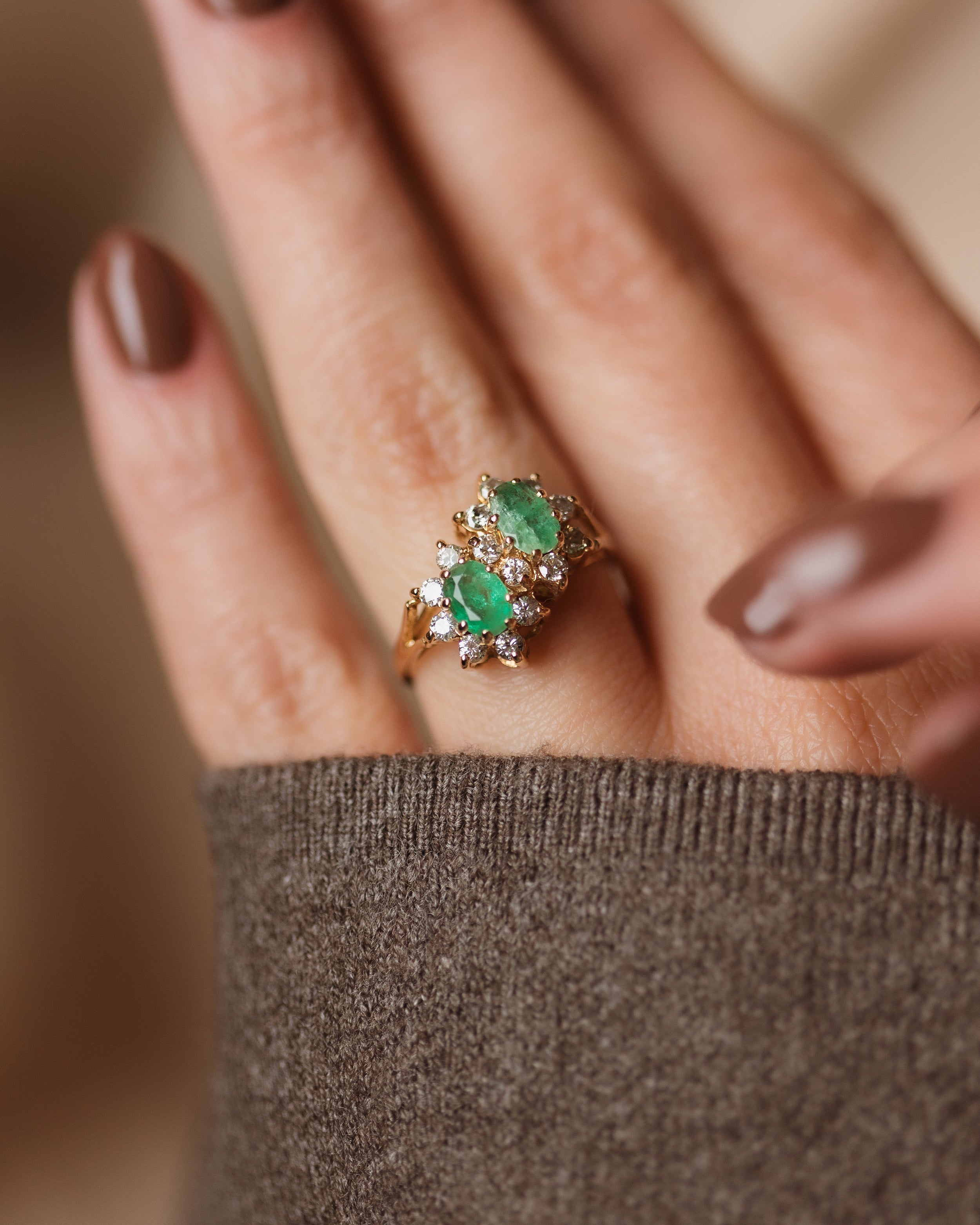 Eloise Vintage 18ct Gold Emerald & Diamond Cluster Ring