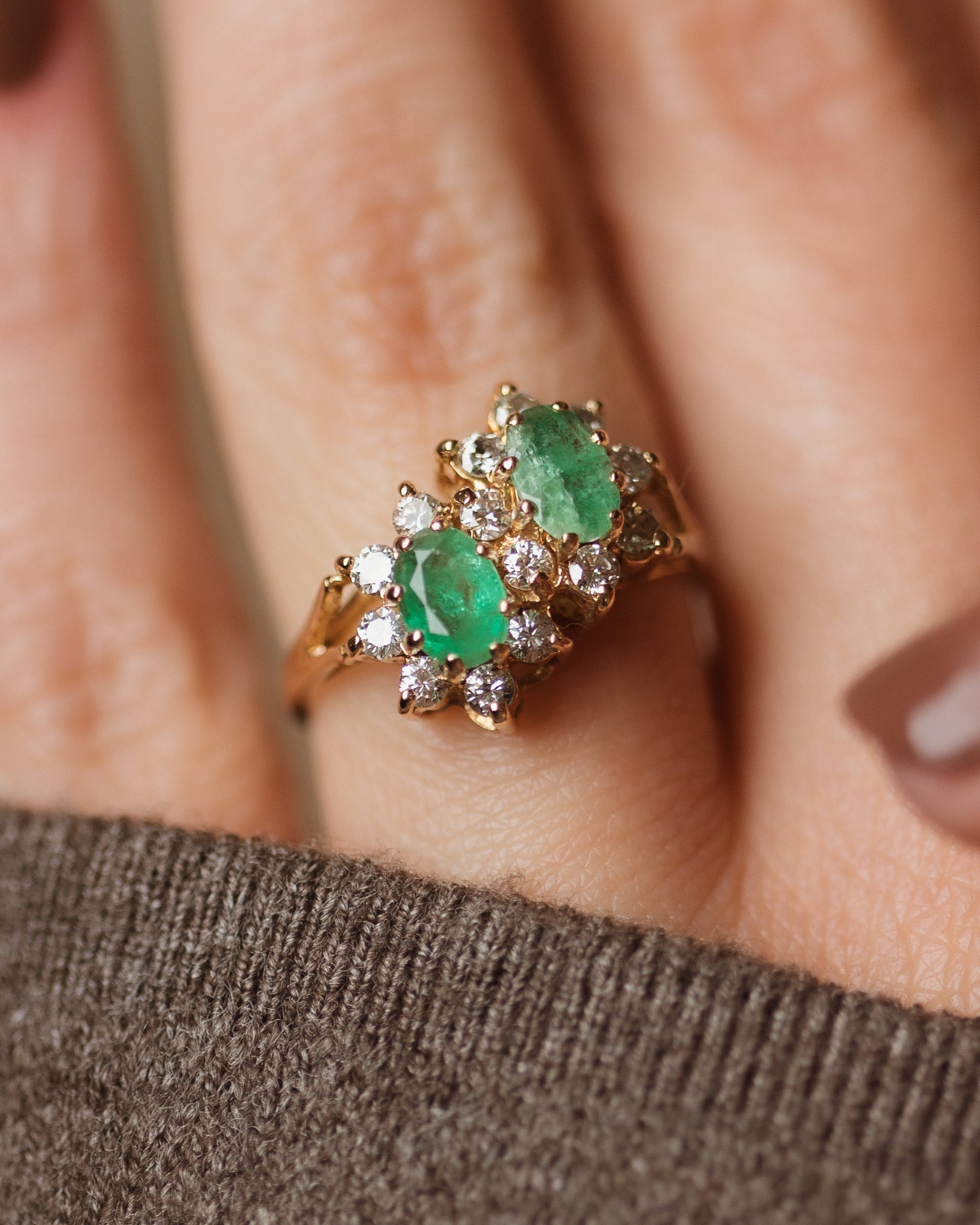 Eloise Vintage 18ct Gold Emerald & Diamond Cluster Ring