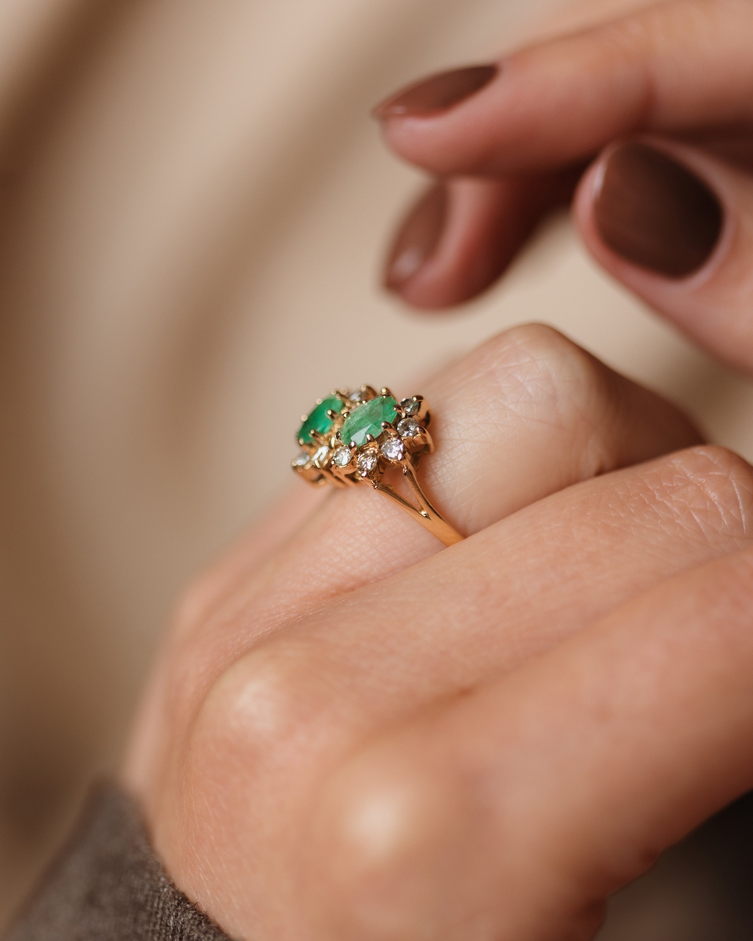 Eloise Vintage 18ct Gold Emerald & Diamond Cluster Ring