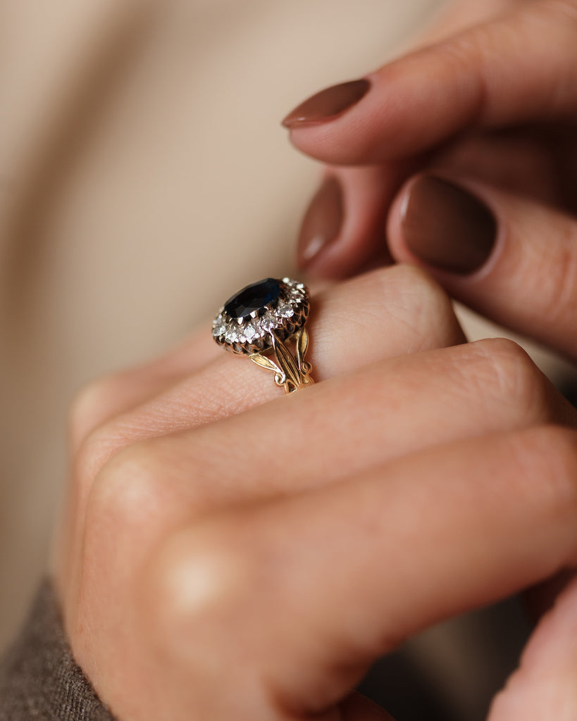 Greta 1958 Vintage 18ct Gold Sapphire & Diamond Cluster Ring