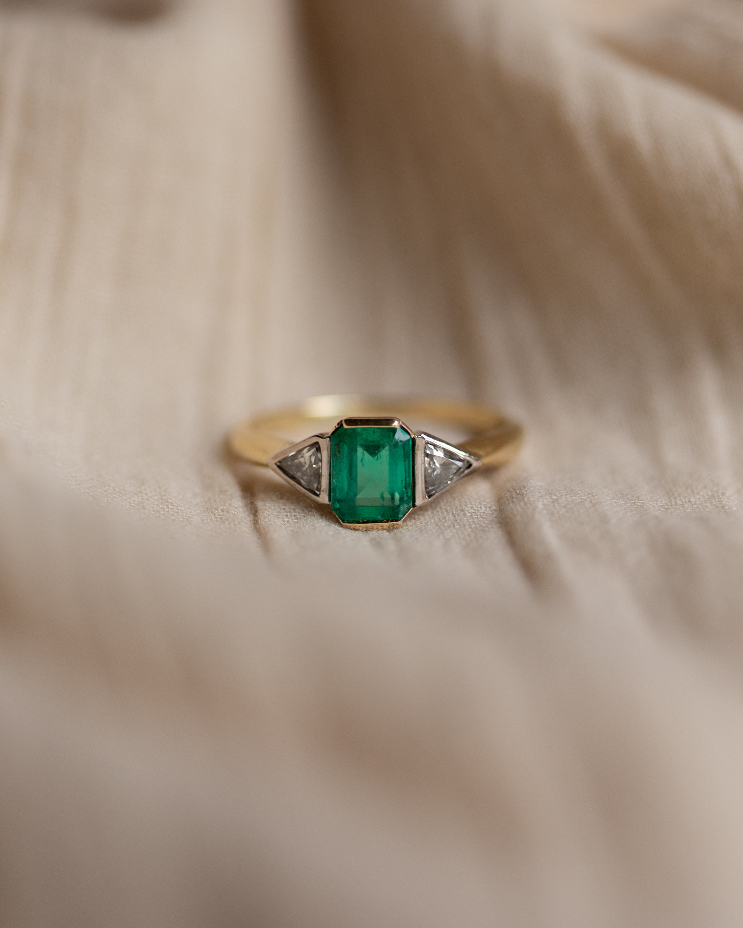 Rachelle Vintage 18ct Gold Emerald & Diamond Trilogy Ring