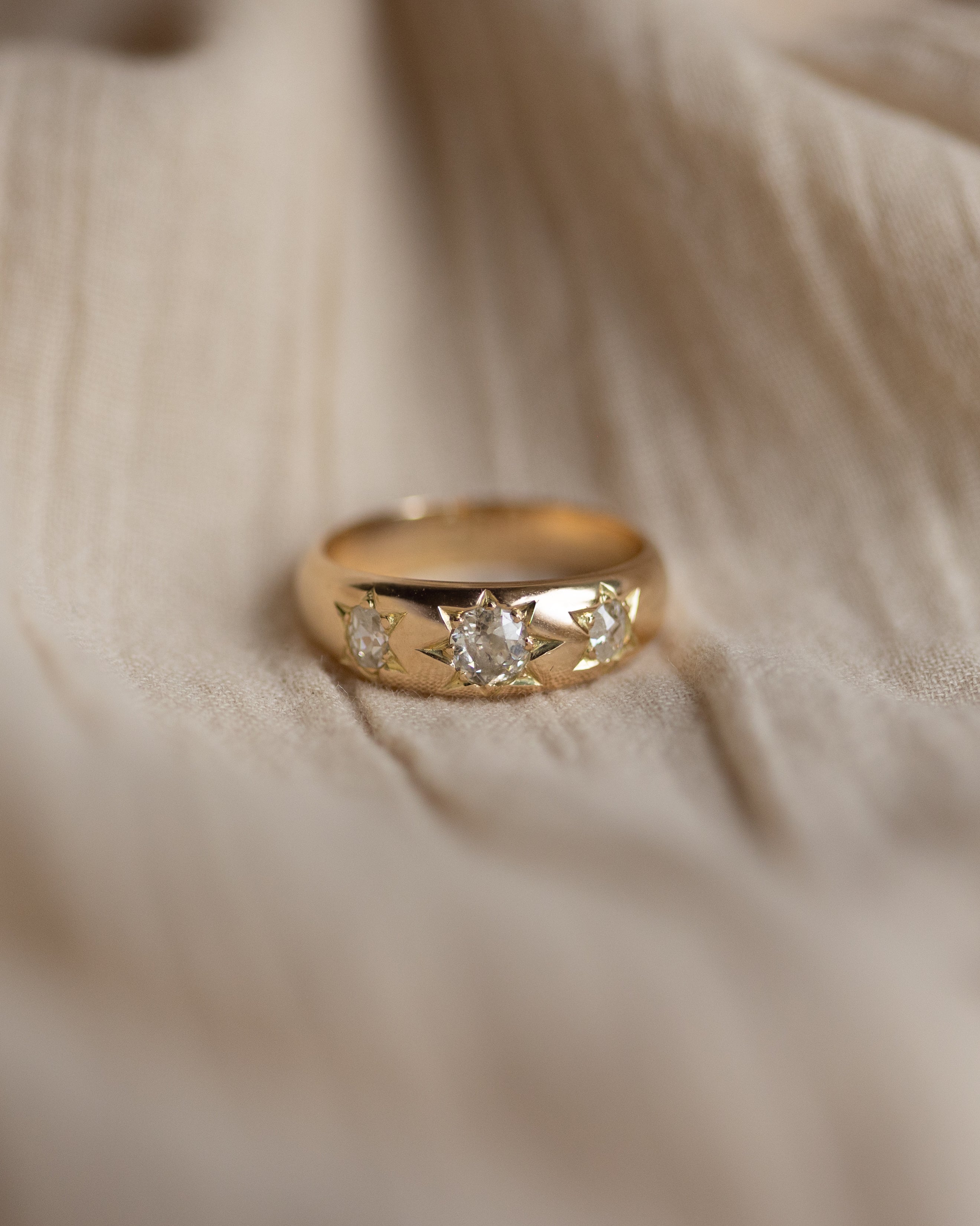 Margery Antique 18ct Gold Star Set Diamond Trilogy Ring