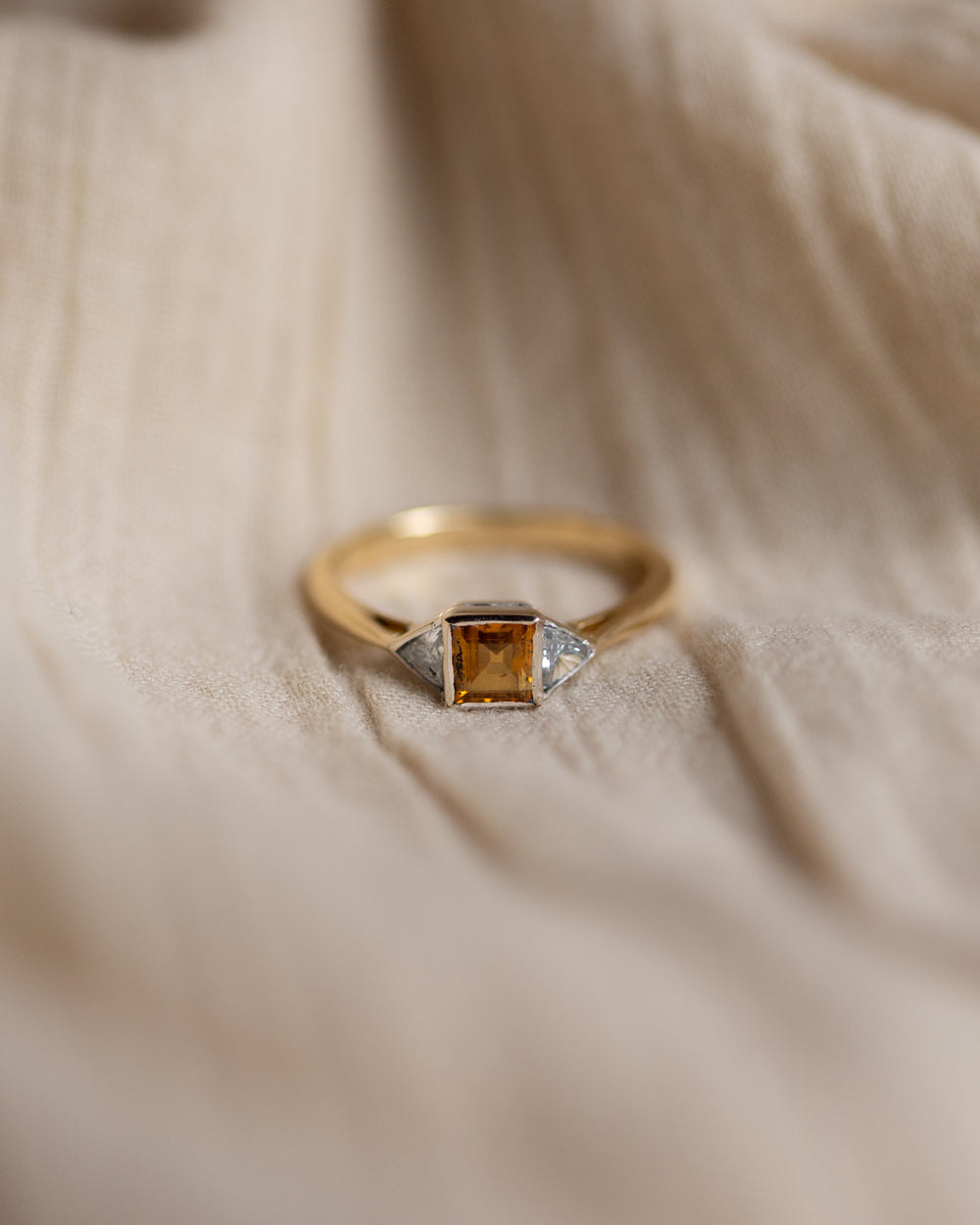 Ottilie Vintage 18ct Gold Orange Sapphire & Diamond Trilogy Ring