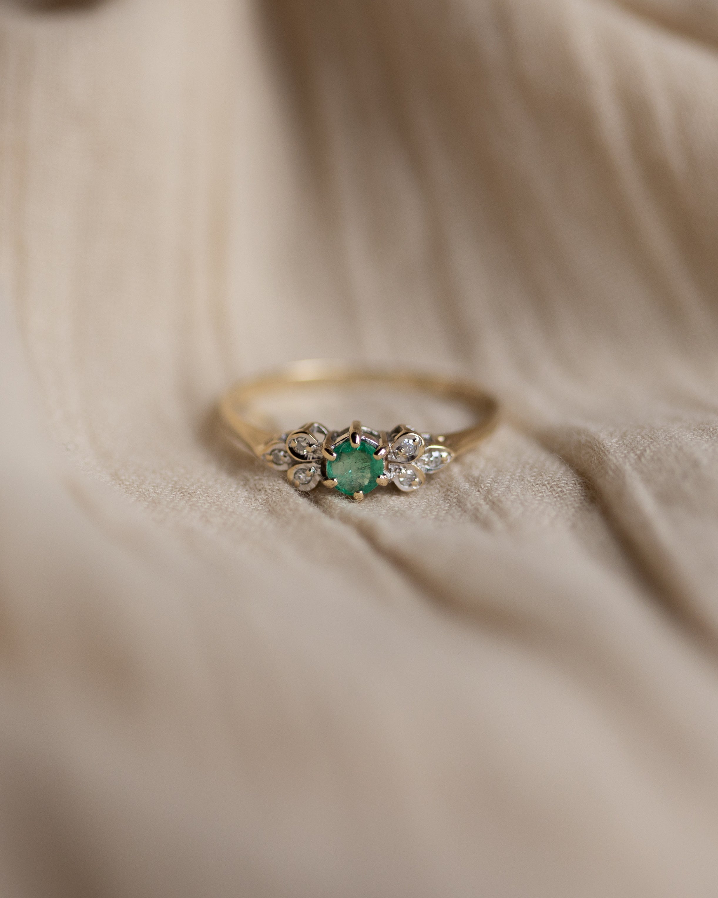 Lila 1986 Vintage 9ct Gold Emerald & Diamond Cluster Ring