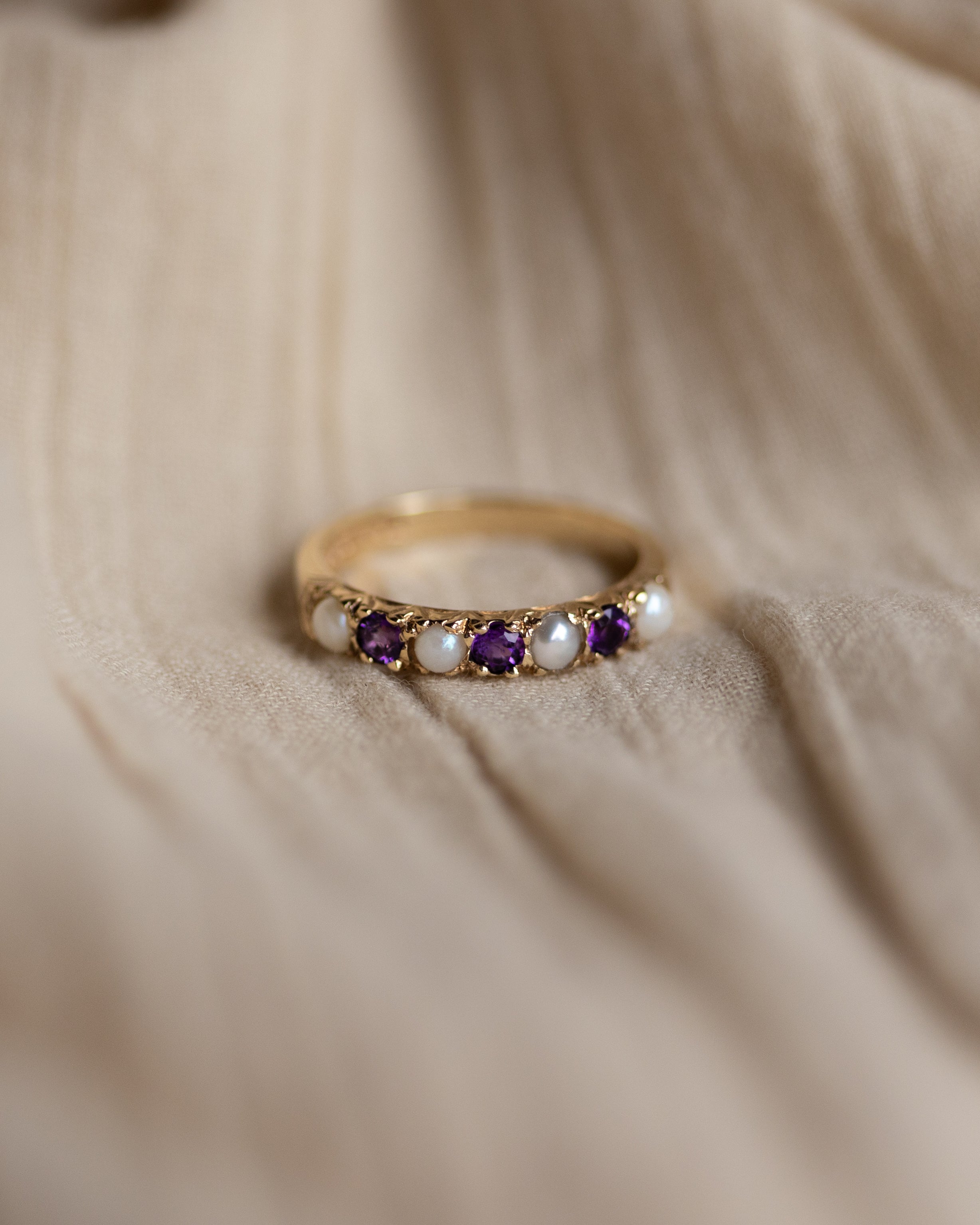Leontine 1978 Vintage 9ct Gold Amethyst & Pearl Half Eternity Ring