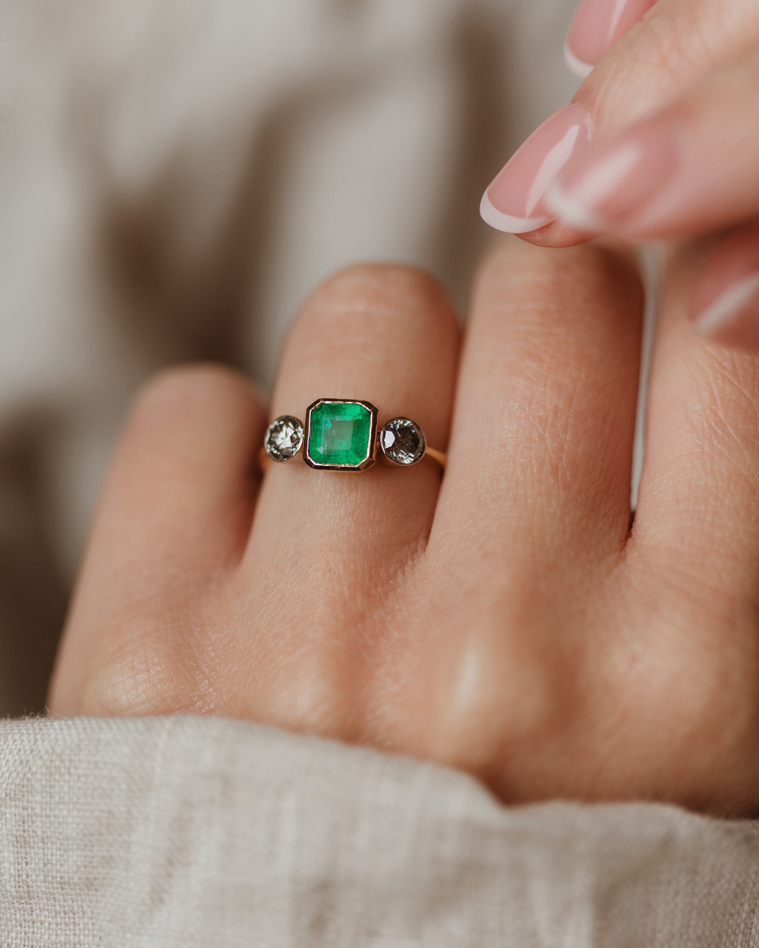 Edith Vintage 18ct Gold Emerald & Diamond Trilogy Ring