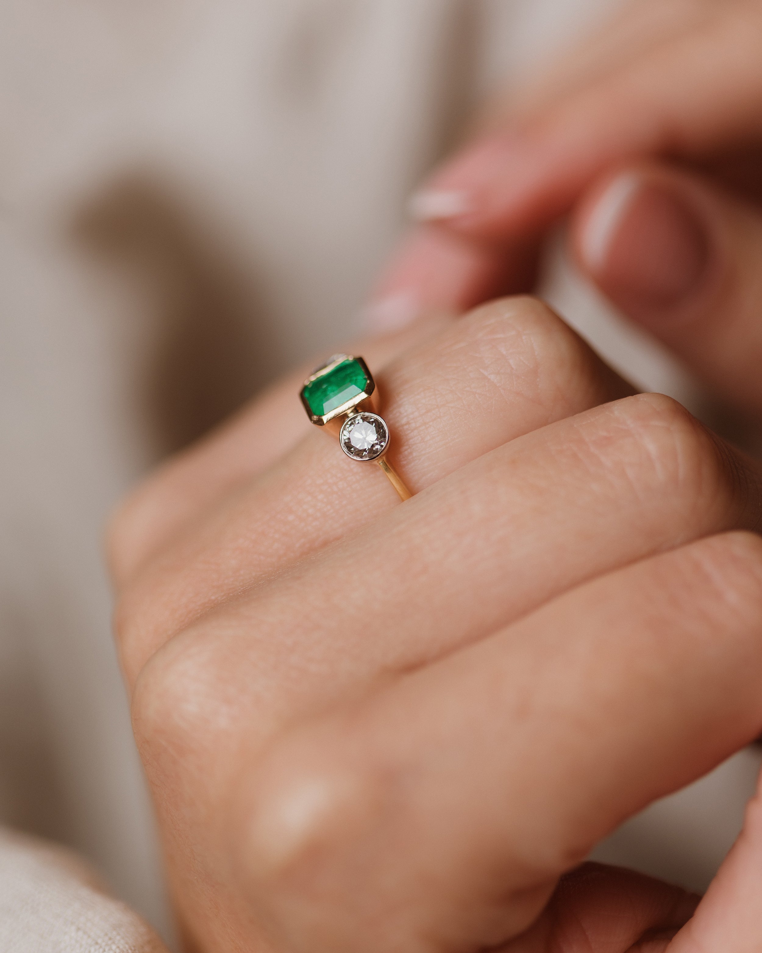Edith Vintage 18ct Gold Emerald & Diamond Trilogy Ring