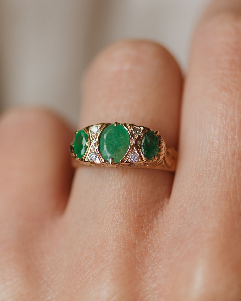 Blanche 1987 Vintage 9ct Gold Emerald & Diamond Seven Stone Ring