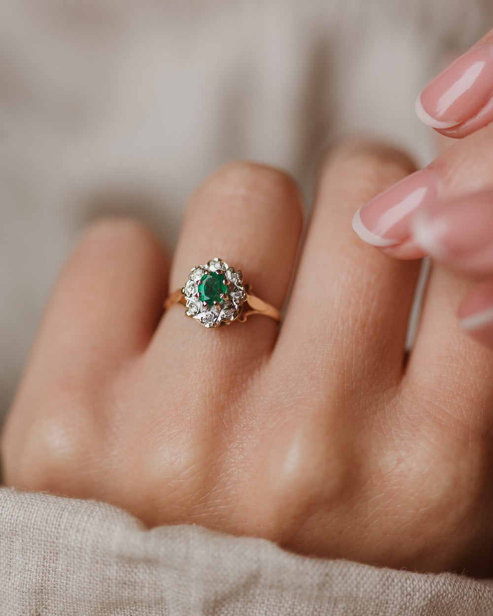 Ivy 1988 Vintage 9ct Gold Emerald & Diamond Cluster Ring
