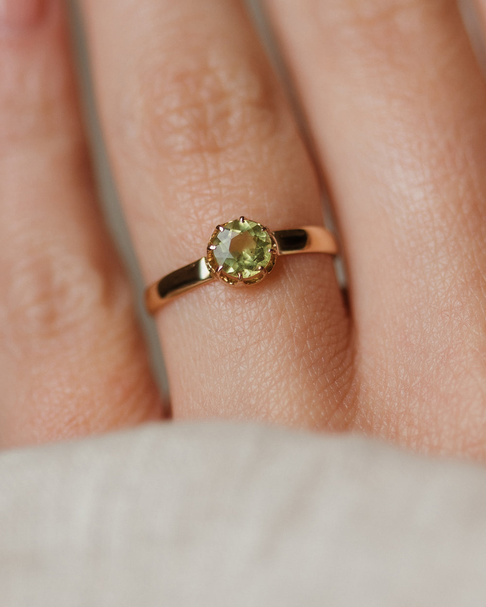 Cynthia 1862 Antique 18ct Gold Peridot Single Stone Ring