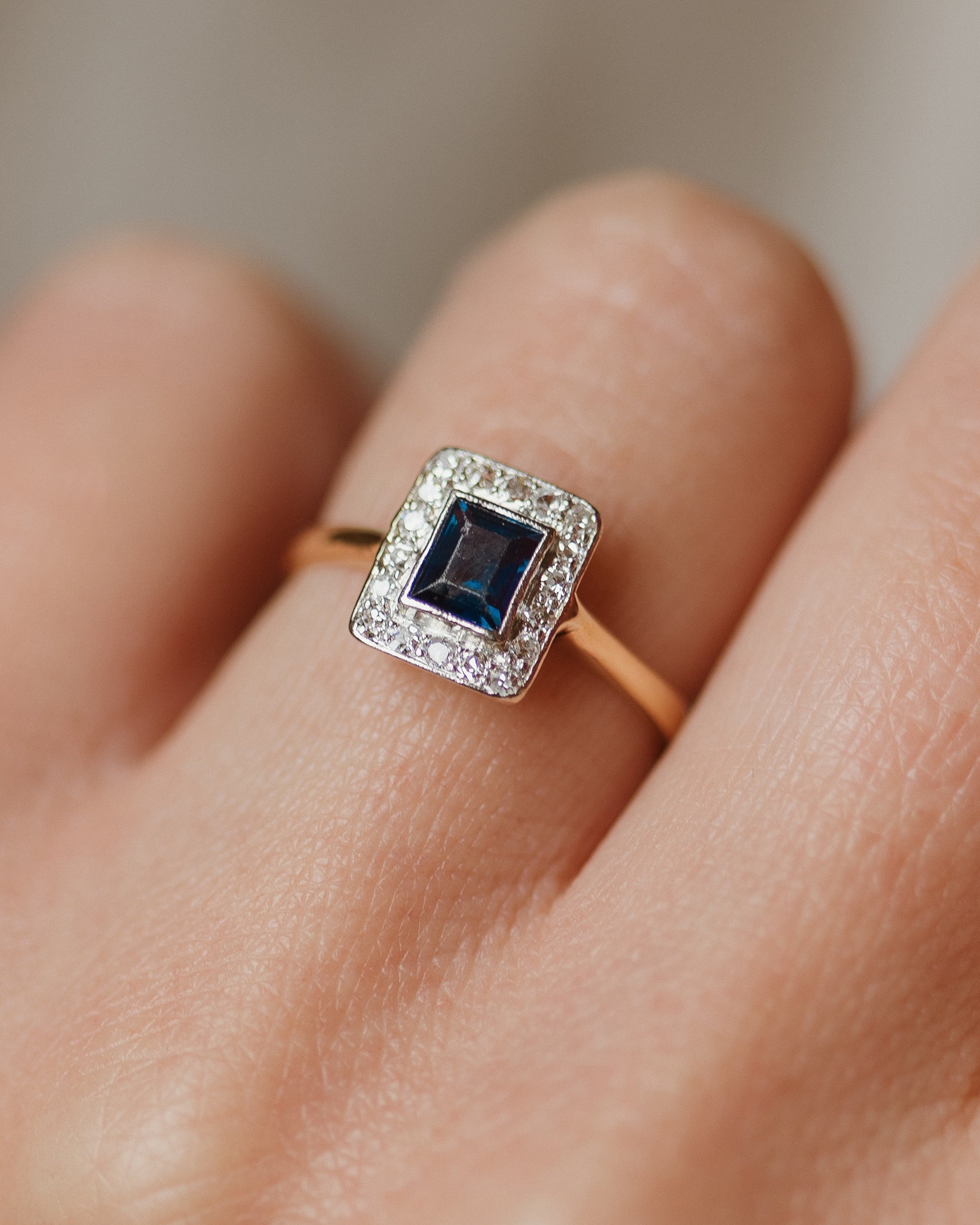Jean Antique 18ct Gold Sapphire & Diamond Cluster Ring