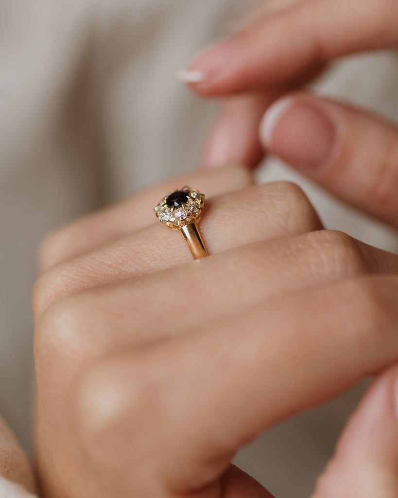Honor 1898 Antique 18ct Gold Sapphire & Diamond Cluster Ring