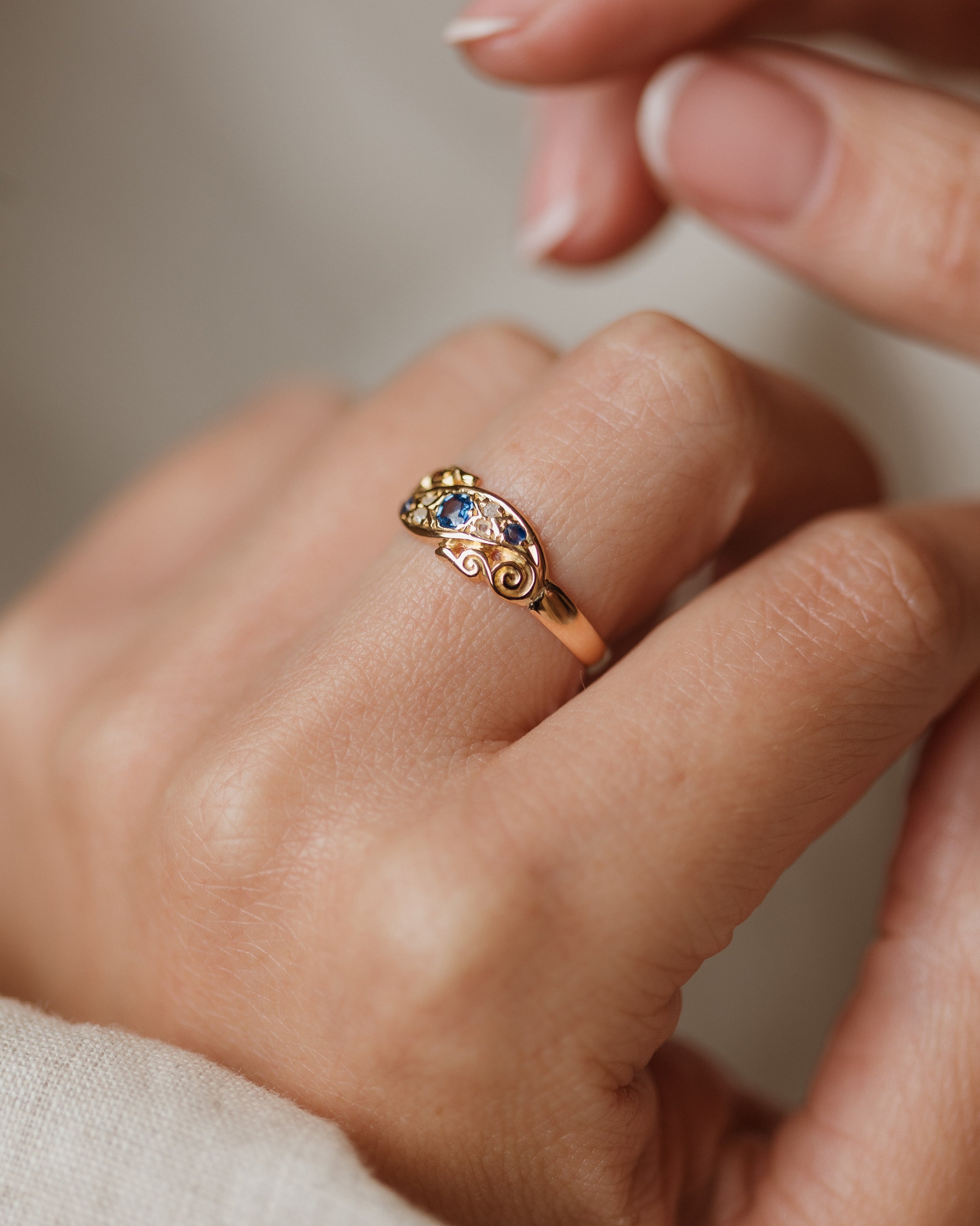 Renée 1904 Antique 18ct Gold Sapphire & Diamond Seven Stone Ring