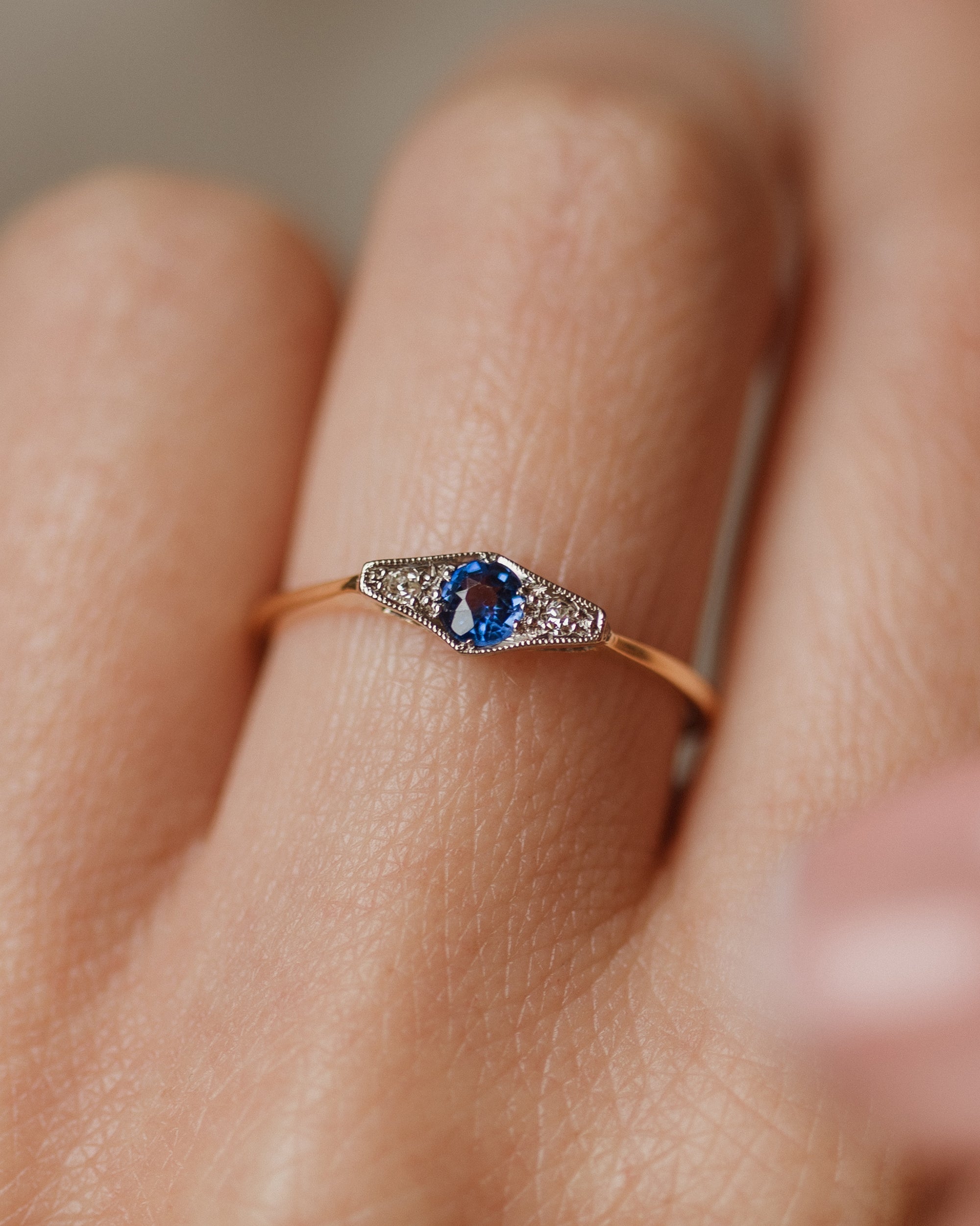 Sylvette Antique Art Deco 18ct Gold Sapphire & Diamond Ring