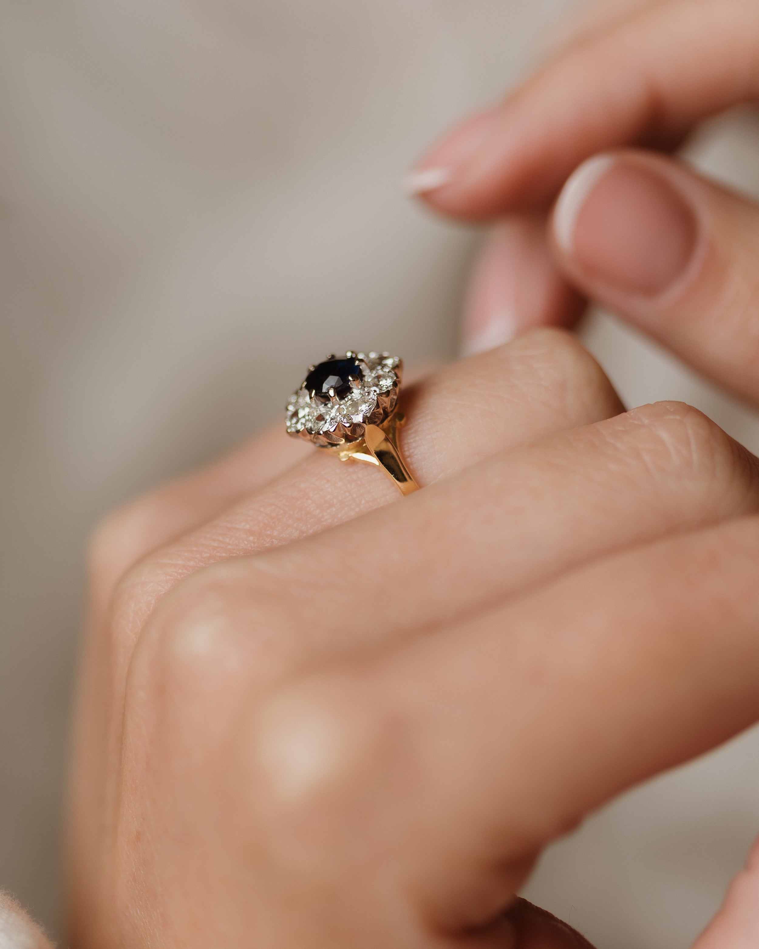 Véronique 1987 Vintage 18ct Gold Sapphire & Diamond Cluster Ring