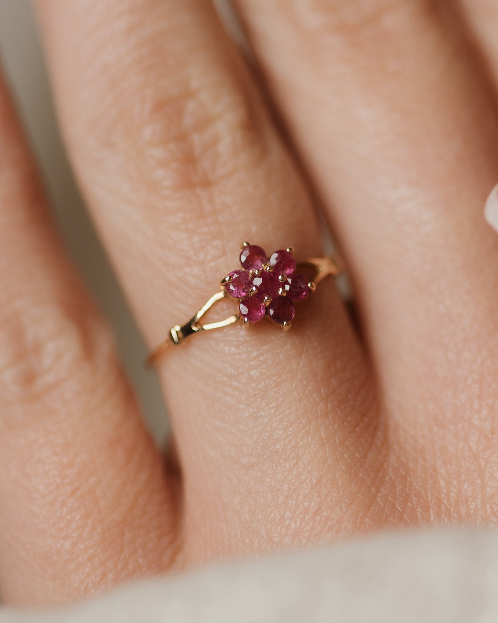 Dorothy 1988 Vintage 9ct Gold Ruby Cluster Ring