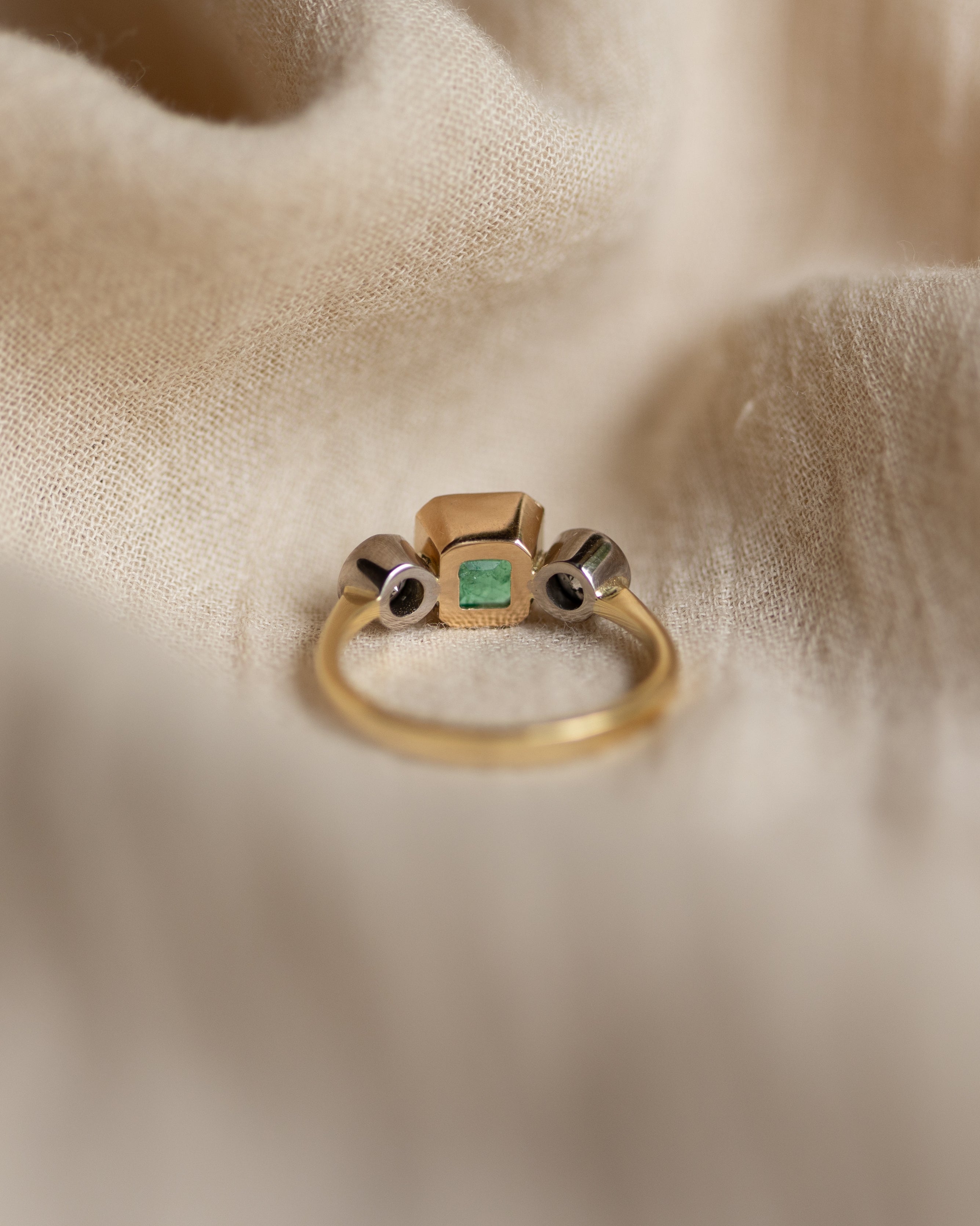 Edith Vintage 18ct Gold Emerald & Diamond Trilogy Ring