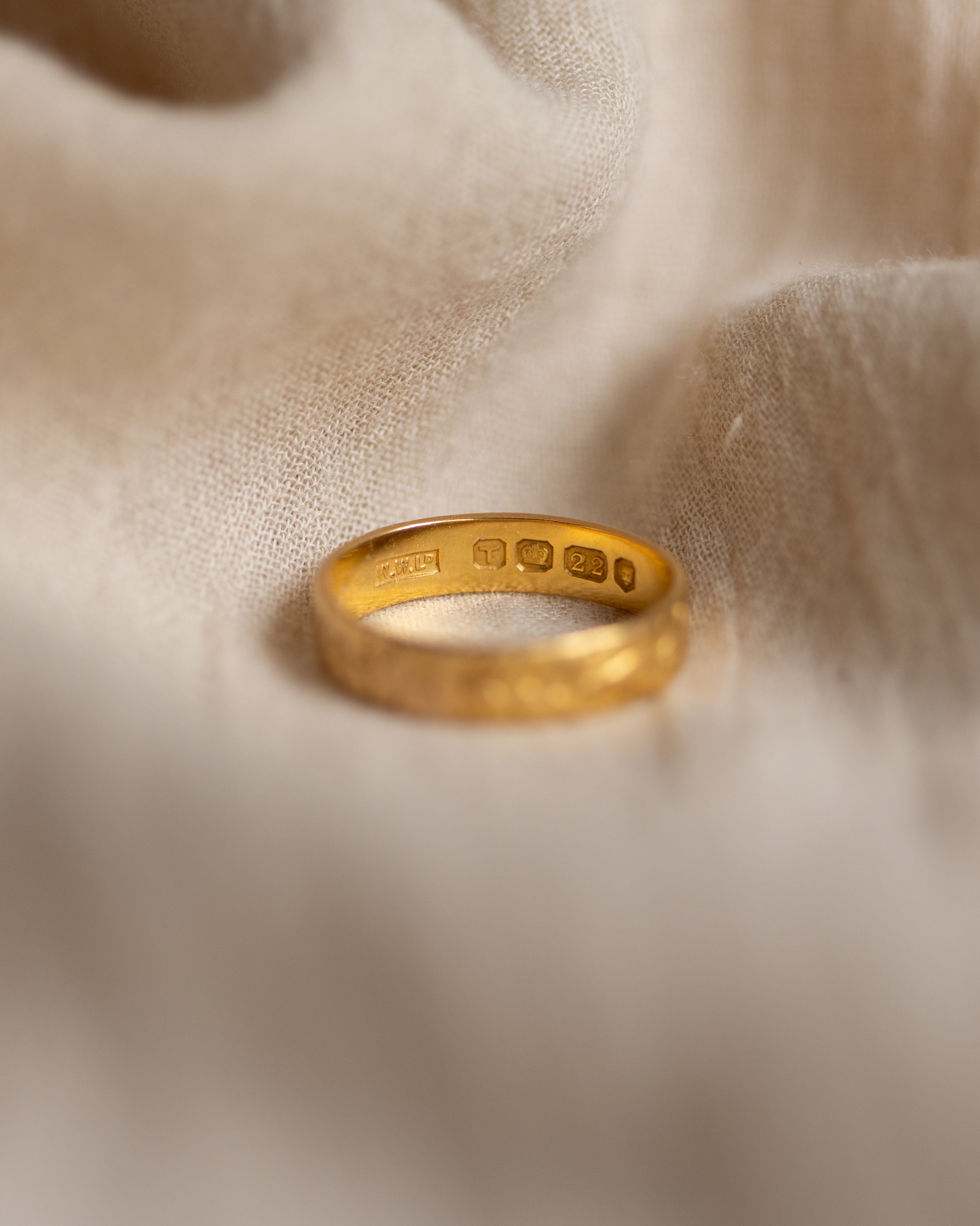 Lettice 1886 Antique 22ct Gold Floral Wedding Band Ring