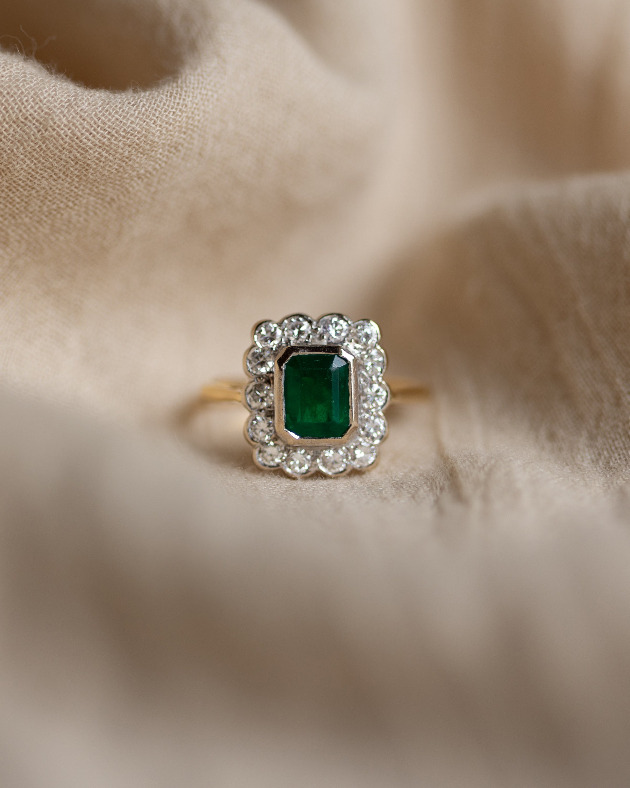 Colette 1990 Vintage 18ct Gold Emerald & Diamond Cluster Ring