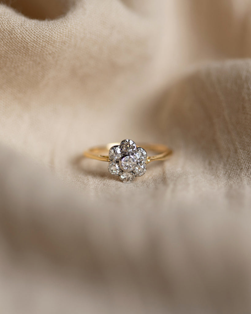 Hélène Antique 18ct Gold Diamond Daisy Cluster Ring